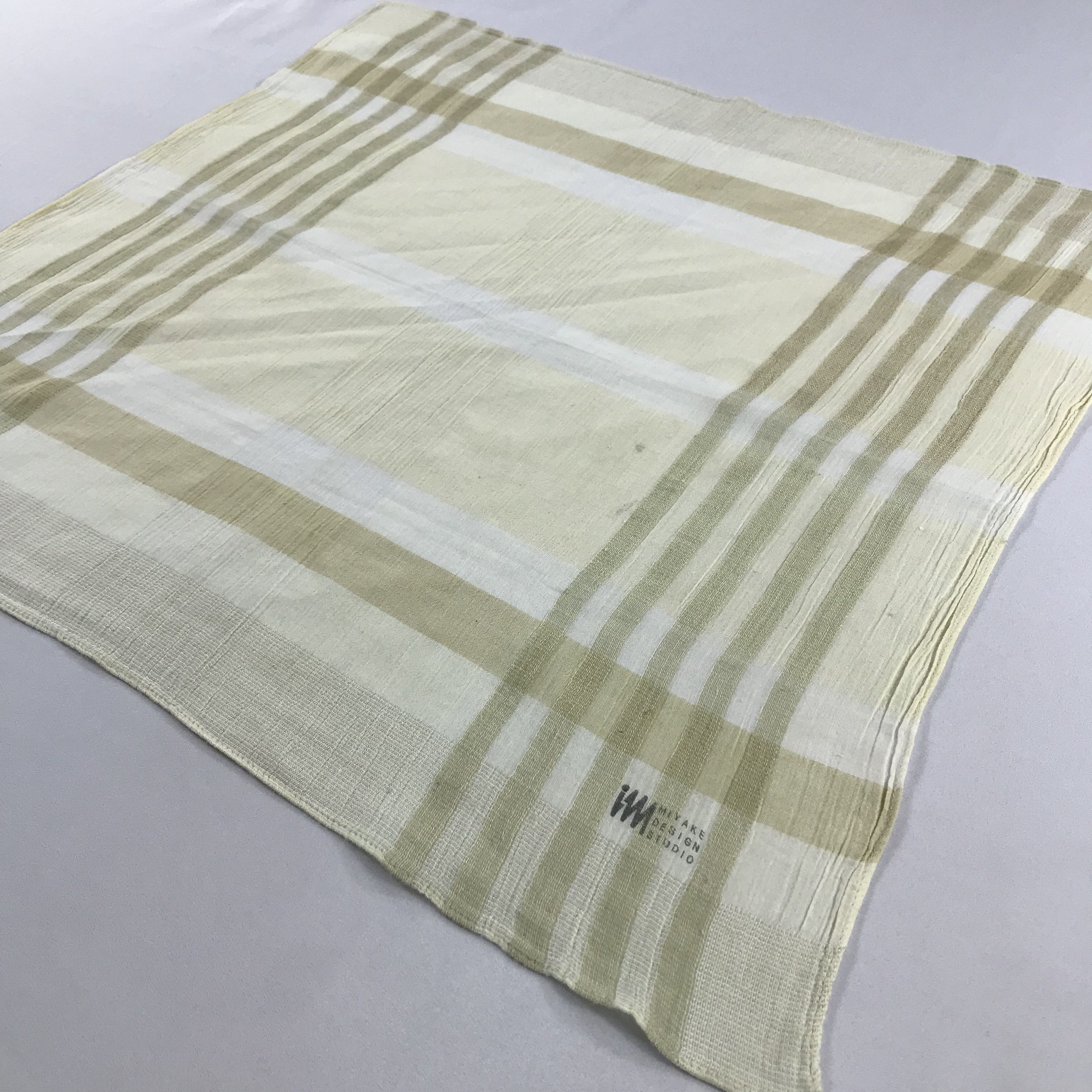 Issey Miyake Issey Miyake Bandana / Handkerchief / Neckerchief - S2122 Size ONE SIZE - 2 Thumbnail