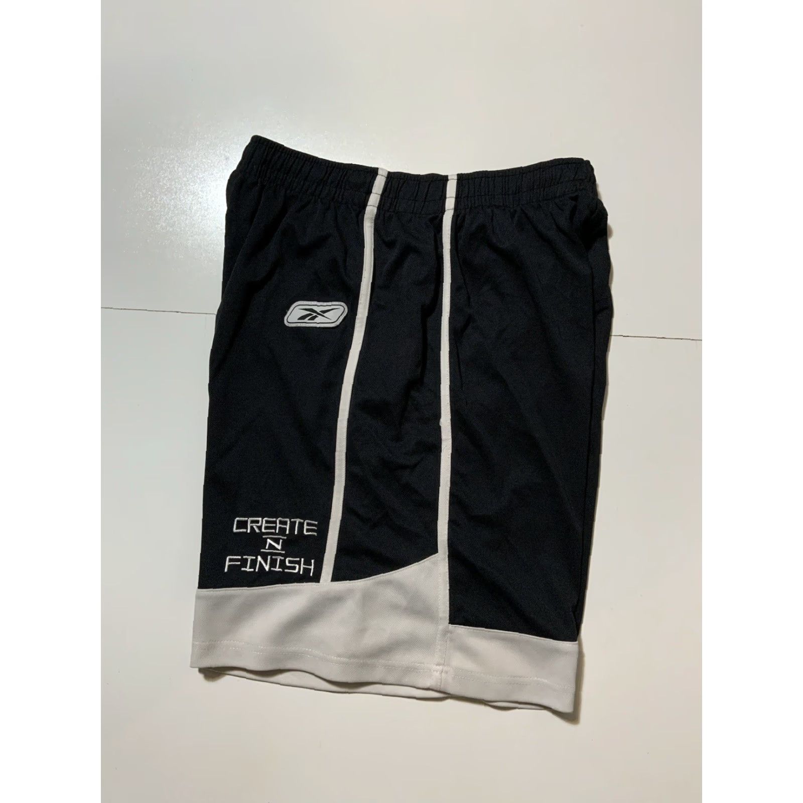 Reebok VINTAGE Reebok Shirts & Skins Create N’ Finish Basketball 8” Shorts Sz. M Black Mens Athletic Activewear 2000s Size US M / EU 48-50 / 2 - 2 Thumbnail