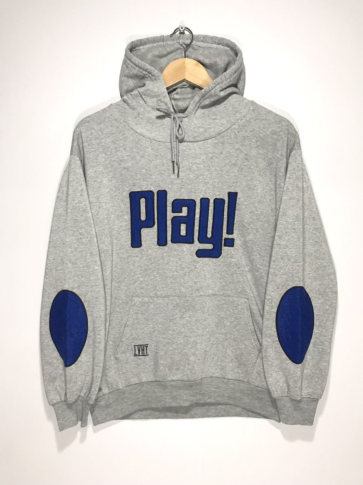 The Unbranded Brand × Vintage Play Spellout Hoodie Sweatshirt Size US M / EU 48-50 / 2 - 2 Thumbnail