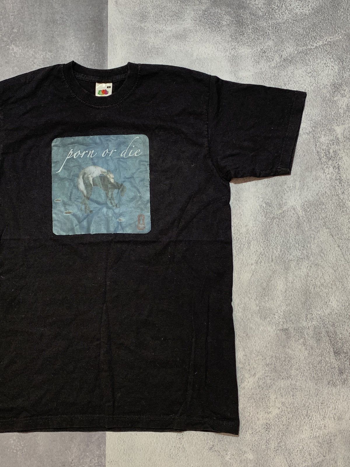 Vintage Vintage Y2K “ Porn or die “humour tee big logo size S Size US S / EU 44-46 / 1 - 3 Thumbnail