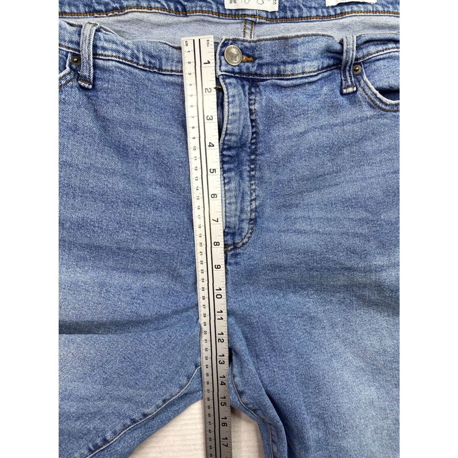 Jessica Simpson Jessica Simpson Jeans Womens 22W Primrose High Rise Wide-Leg Crop Stretch Benign Bohemian Vintage: No Size 40" / US 18 - 6 Thumbnail