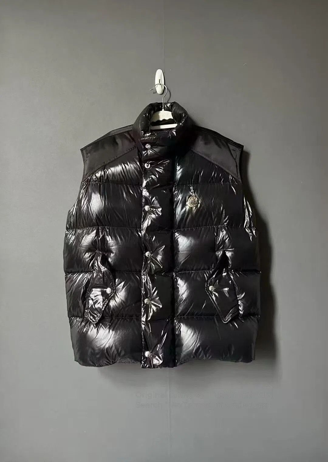 Moncler Moncler Women's Down Vest. Size M / US 6-8 / IT 42-44 - 1 Thumbnail