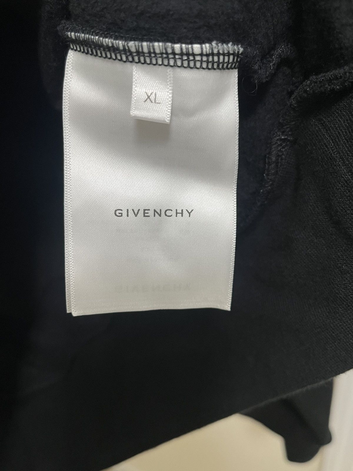 Givenchy Givenchy Embossed Logo Hoodie Sz XL Size US XL / EU 56 / 4 - 4 Thumbnail