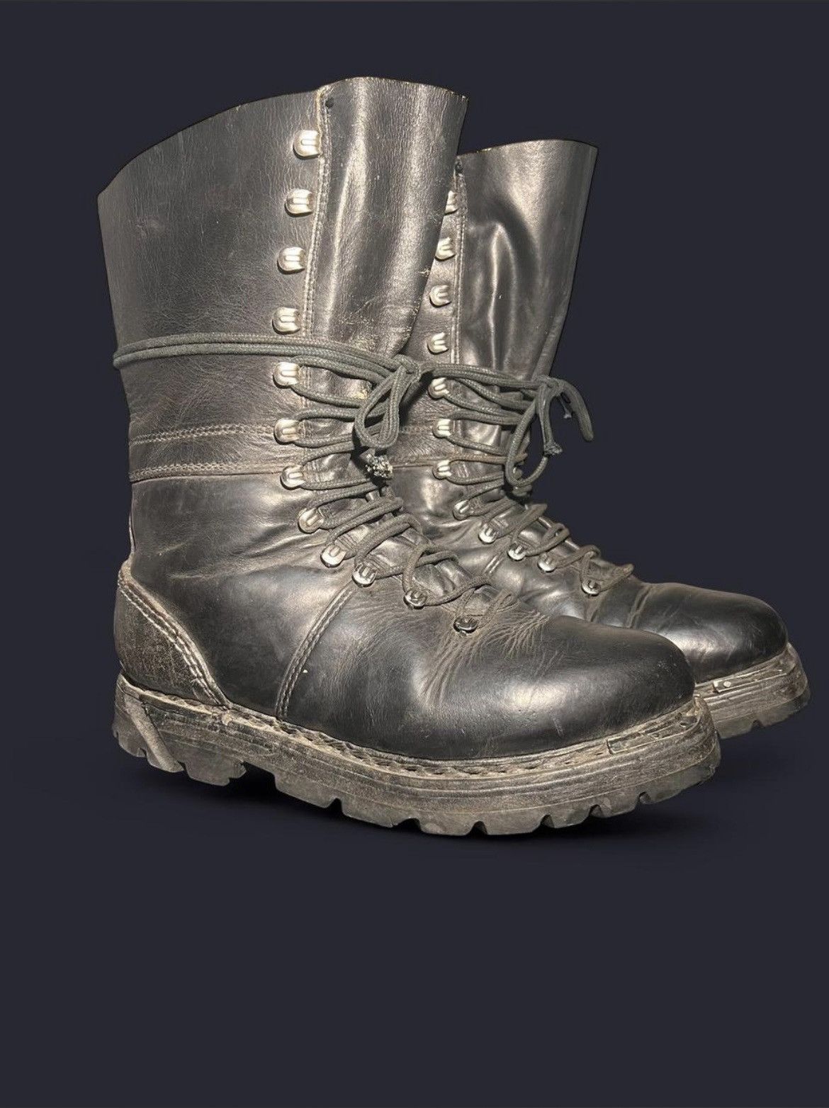 Other VINTAGE AUSTRIAN MOUNTAIN BOOTS Size US 8 / EU 41 - 1 Thumbnail