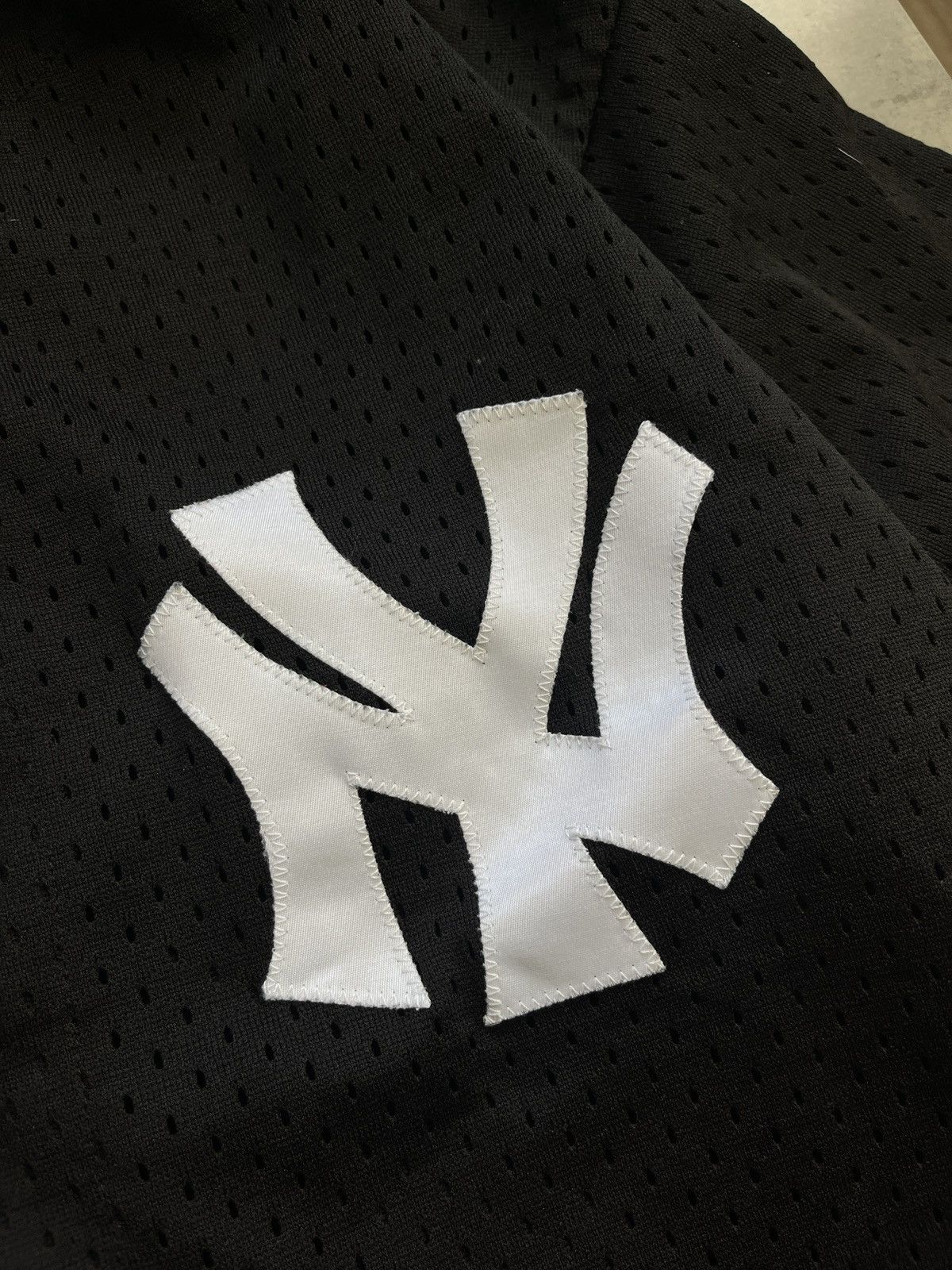 Majestic Vintage Majestic New York Yankees Mesh Jersey Made in USA Size US XL / EU 56 / 4 - 7 Thumbnail