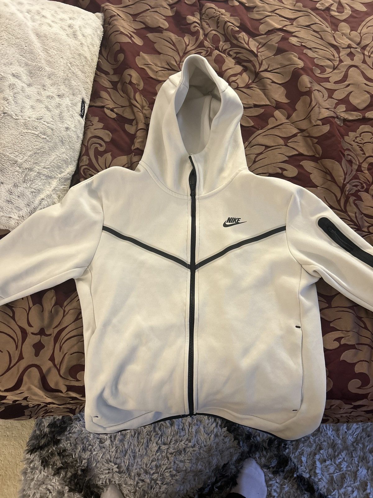 Nike White Nike Tech Size US M / EU 48-50 / 2 - 1 Thumbnail