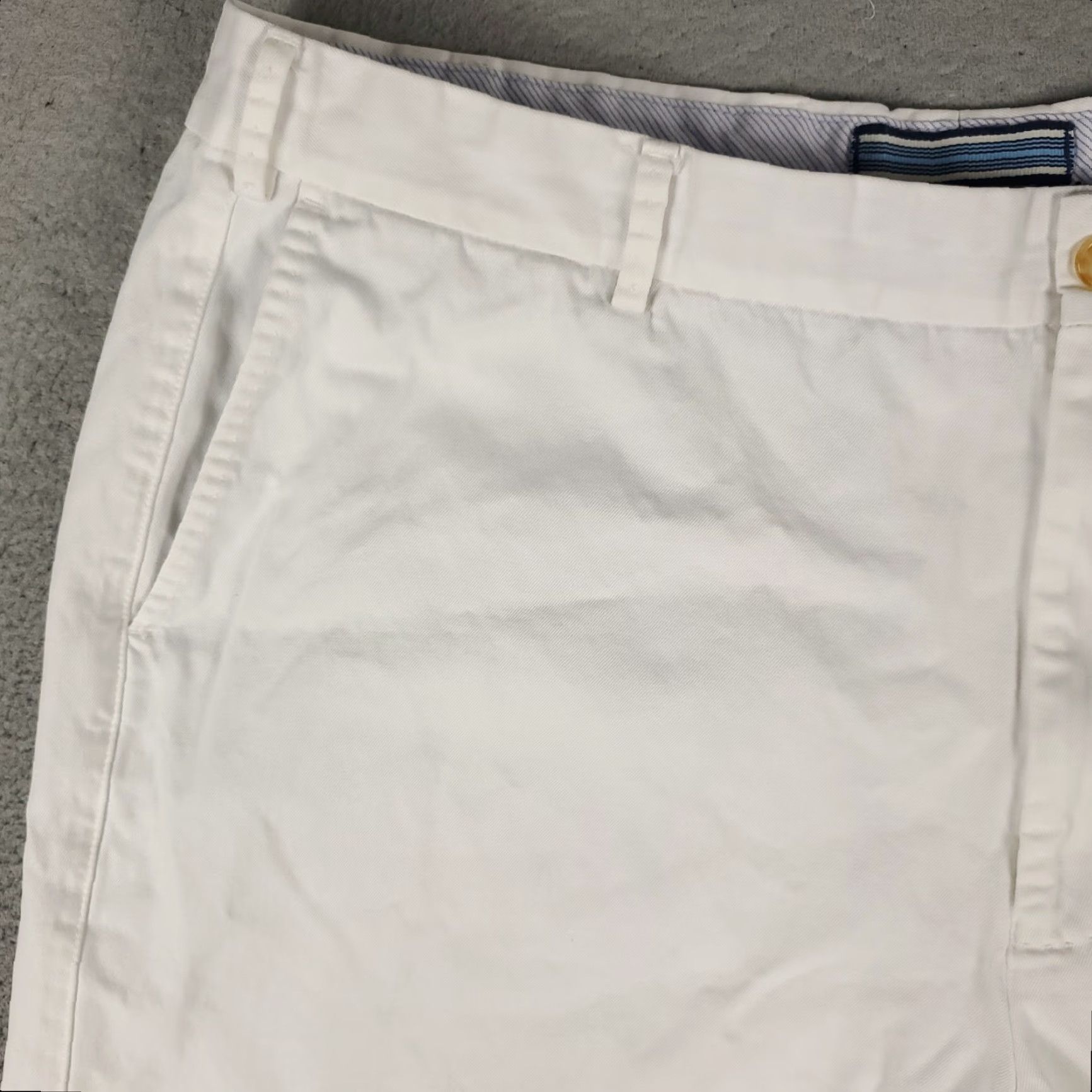 Peter Millar Peter Millar Shorts Mens Size 40 White Cotton Golf Flat Front Casual Chino Size US 40 / EU 56 - 2 Thumbnail