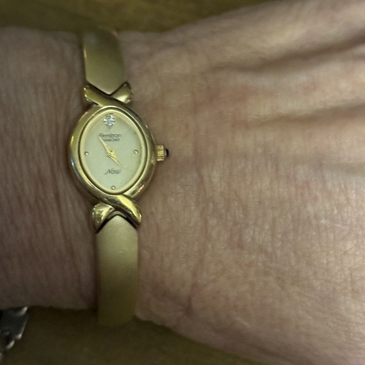 Vintage Vintage Armitron Diamond Now gold plated watch Size ONE SIZE - 4 Thumbnail