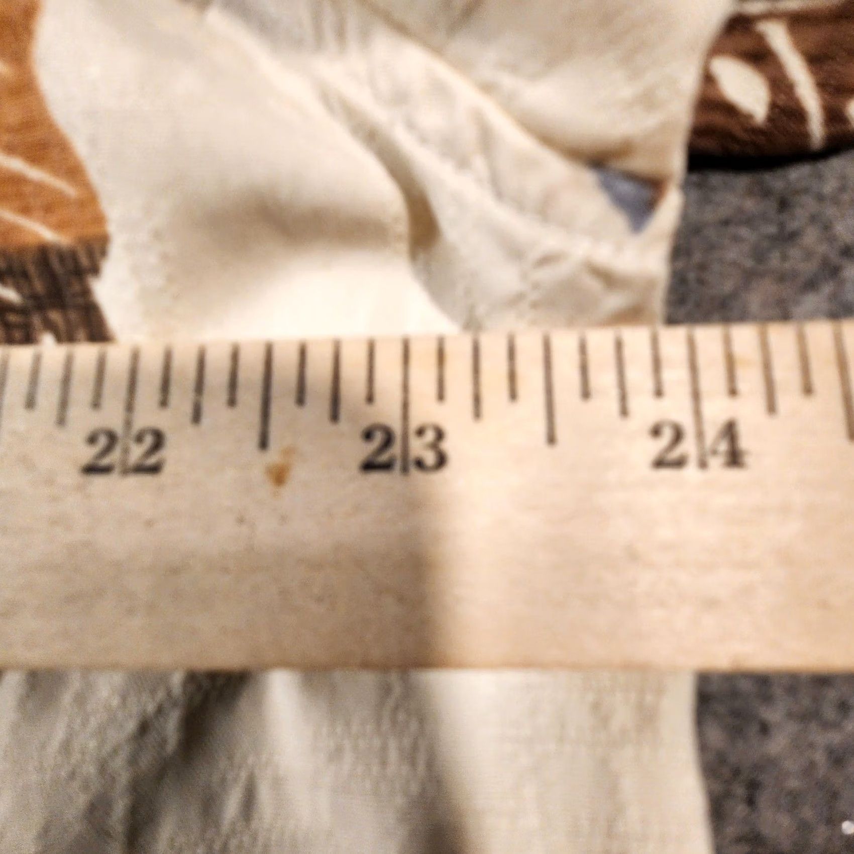 Tori Richard VINTAGE Tori Richard Shirt Mens L Silk Hawaiian Aloha Tiki Print Button Front Beige Size US L / EU 52-54 / 3 - 6 Thumbnail