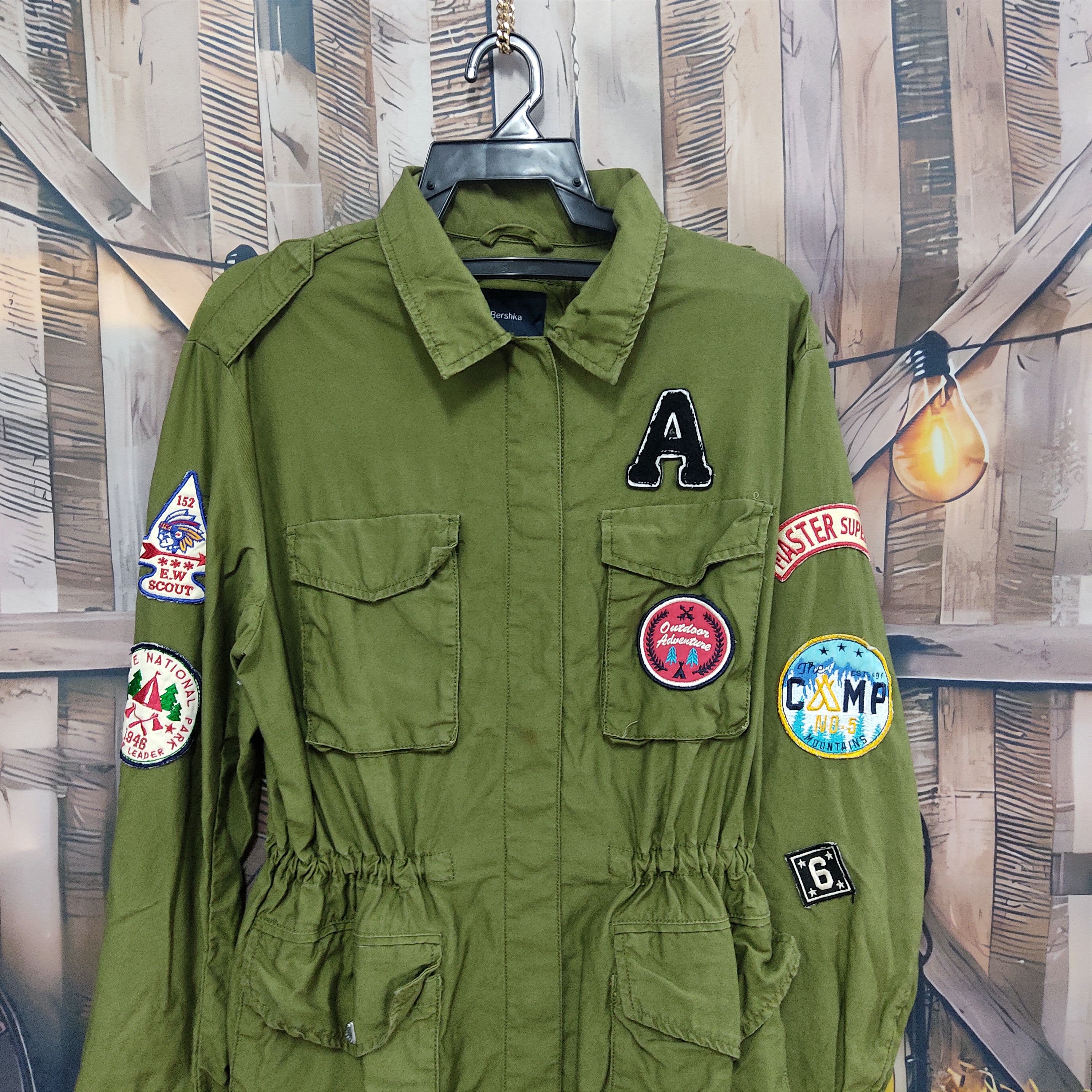 Bershka × Japanese Brand BERSHKA CAMP 5 Mountas Patched Utility Parka Jacket Size L / US 10 / IT 46 - 2 Thumbnail