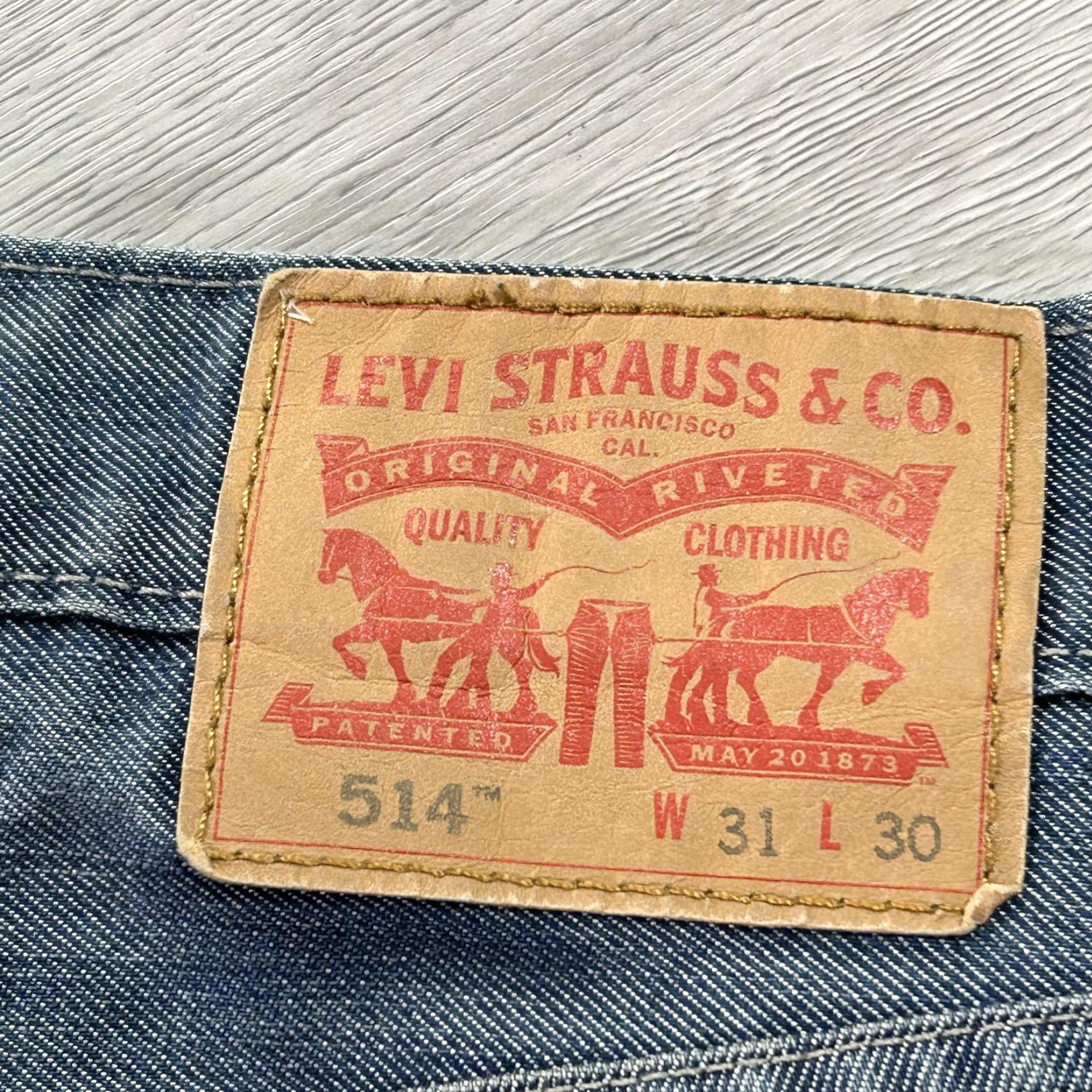 Levi's Levi's 514 Jeans Mens 31x30 Blue Straight Denim Distressed W31 L30 Regular Inseam 30 Size US 31 - 7 Thumbnail