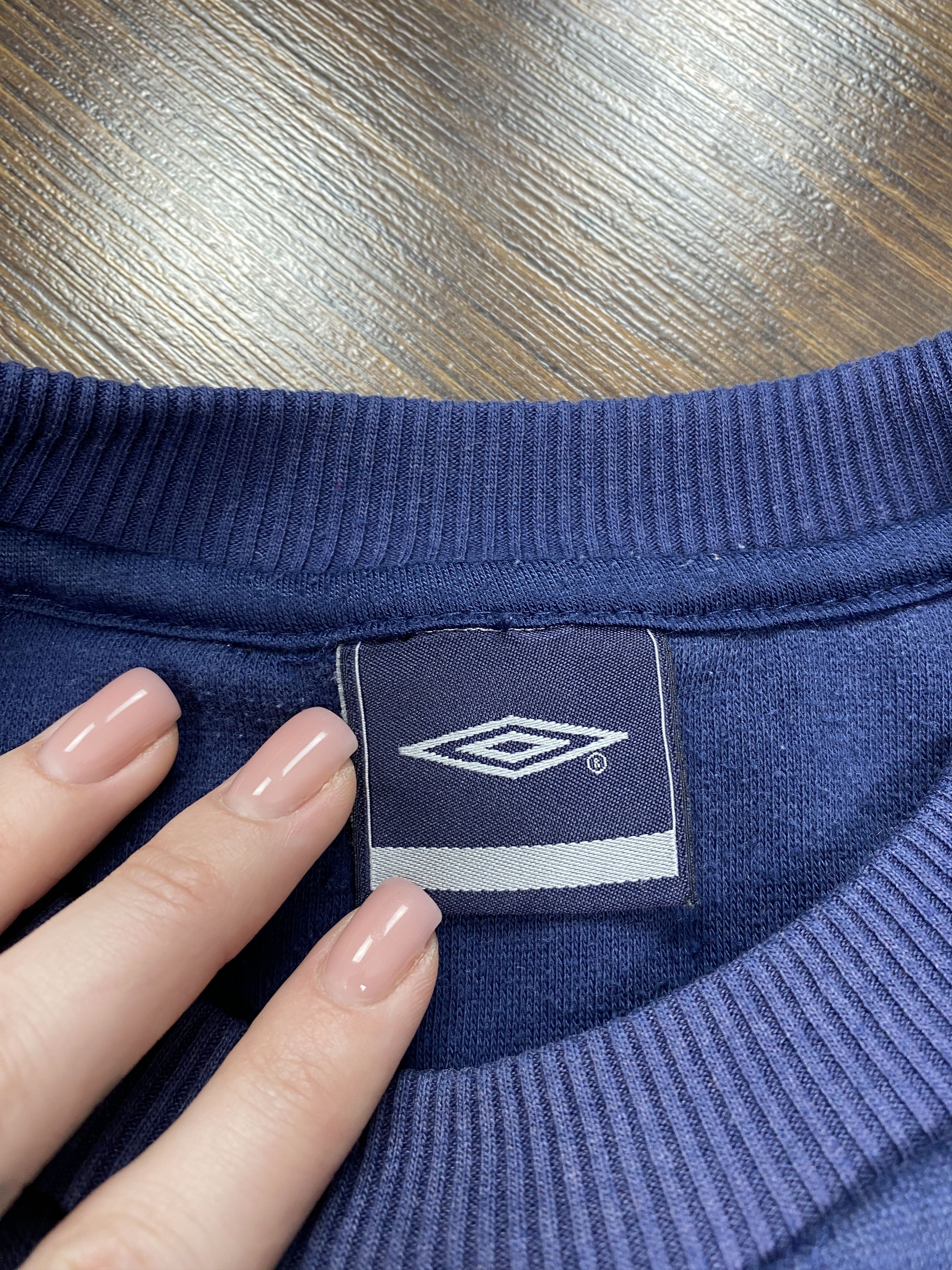 Umbro × Vintage перефоткать Umbro vintage small logo sweatshirt Size US S / EU 44-46 / 1 - 5 Thumbnail