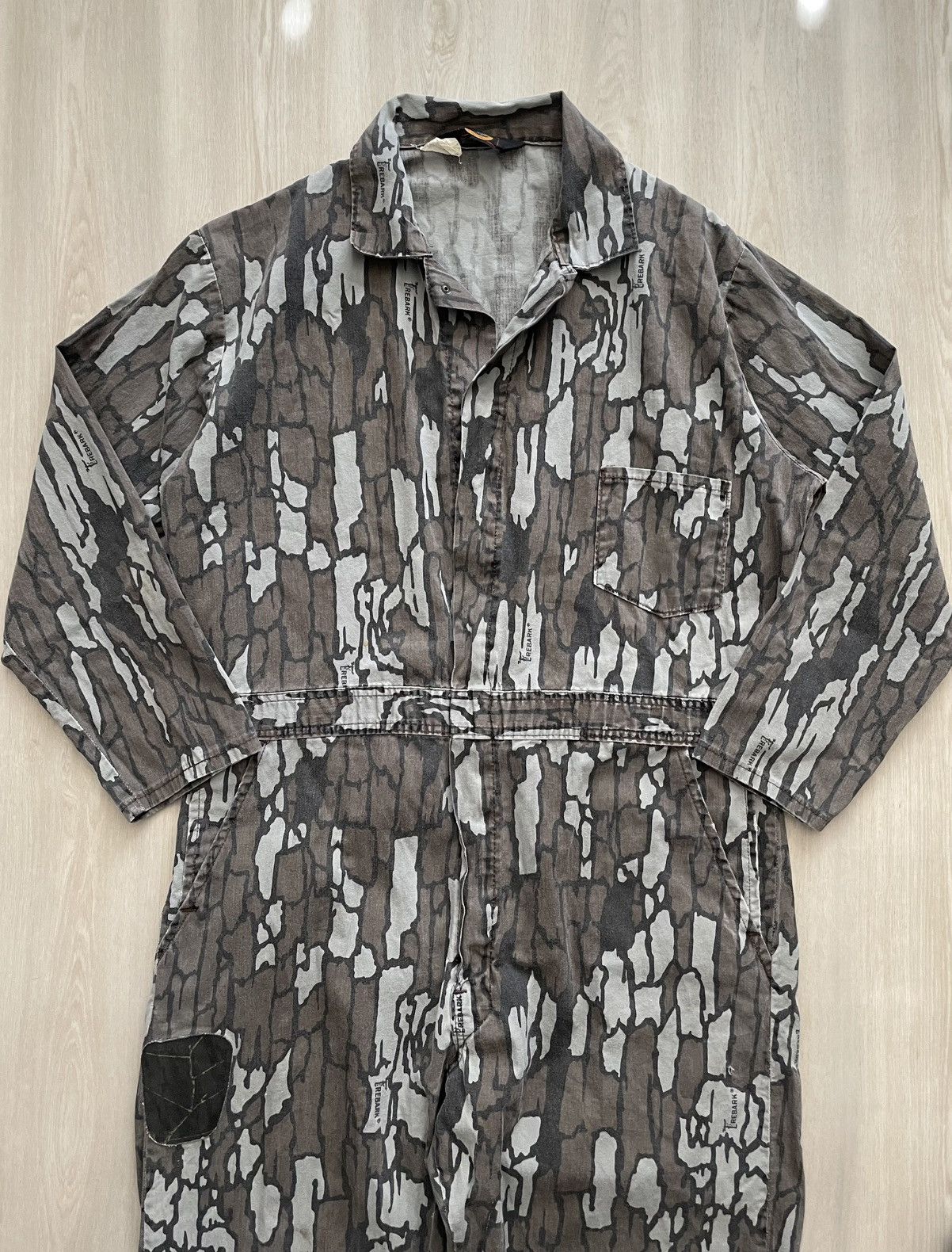 Vintage Vtg 80s TREBARK Camo Coveralls Hunting USA sz XL *distressed Size US XL / EU 56 / 4 - 5 Thumbnail