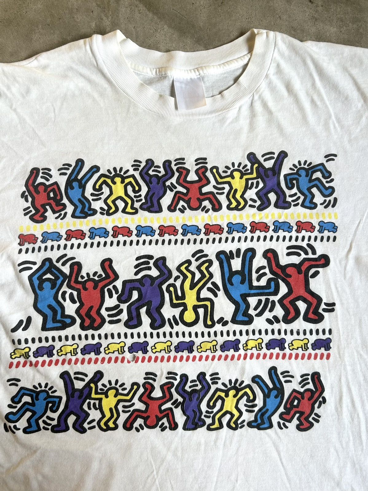 Keith Haring × Vintage Rare Vintage Keith Haring Pop Art T Shirt Size US XL / EU 56 / 4 - 2 Thumbnail