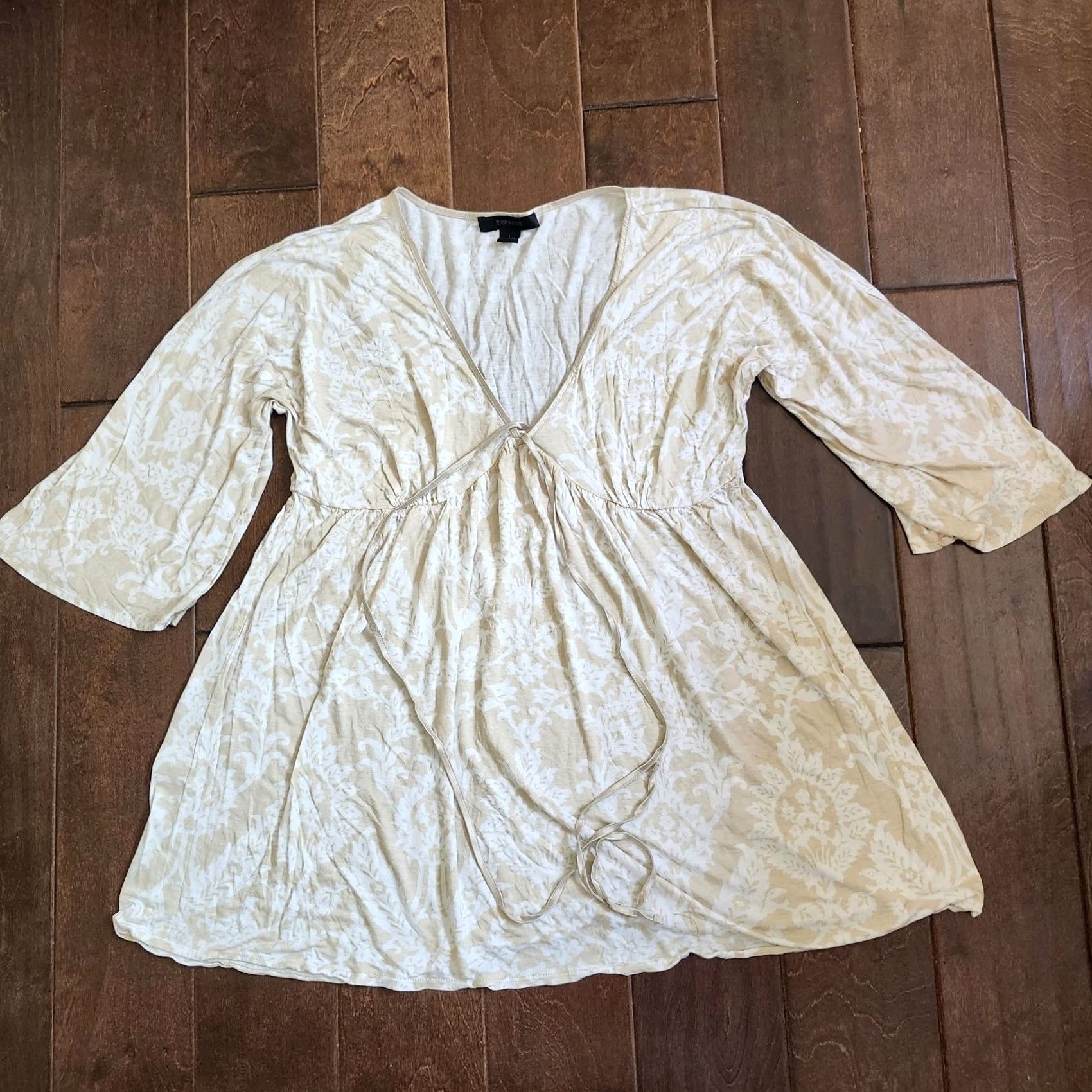 Express Express Blouse Womens L Beige Women Floral Sleeve Size Size L / US 10 / IT 46 - 2 Thumbnail
