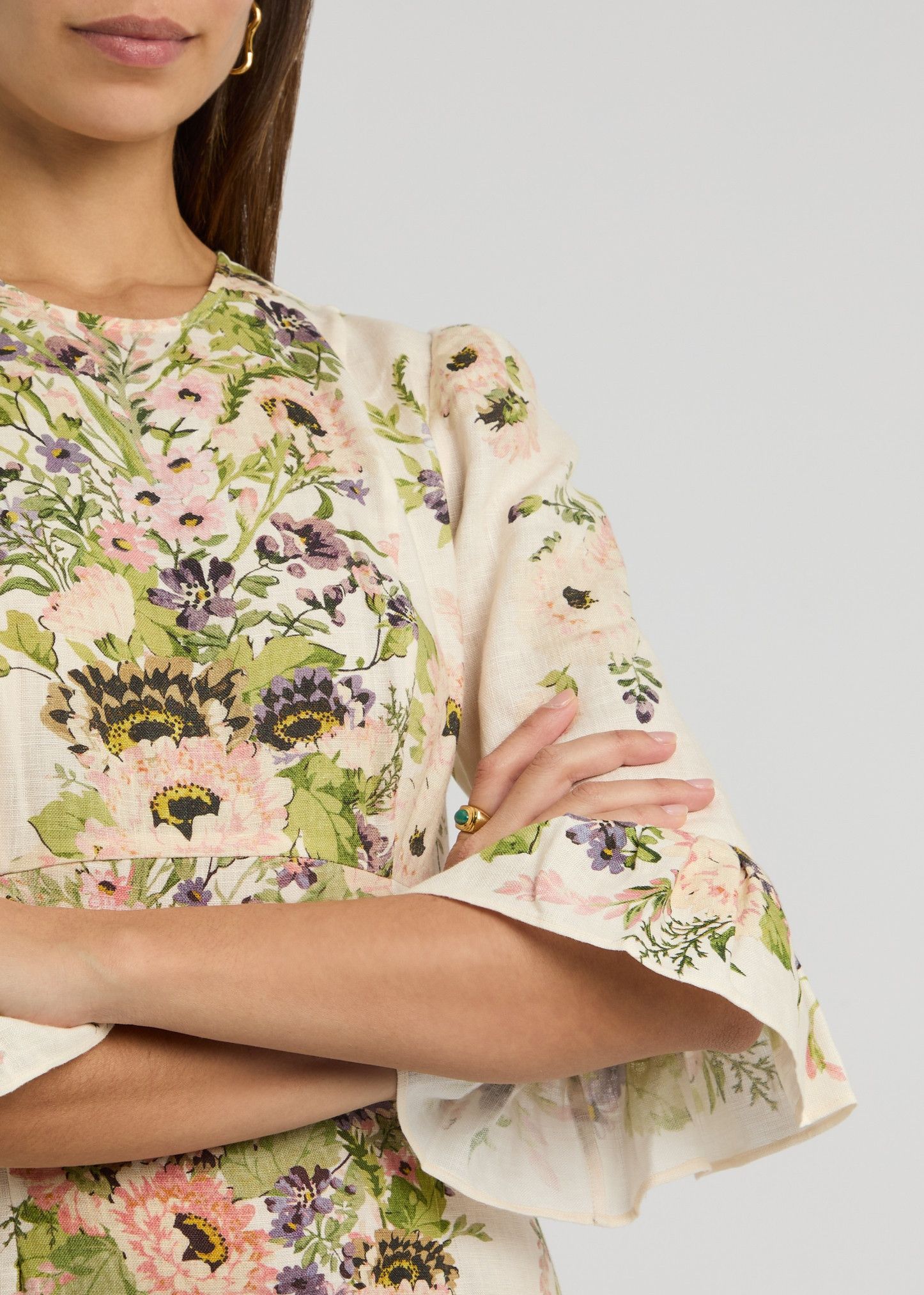 oc11z0625 Halliday Frill-Sleeve Midi-Dress in Multicolor