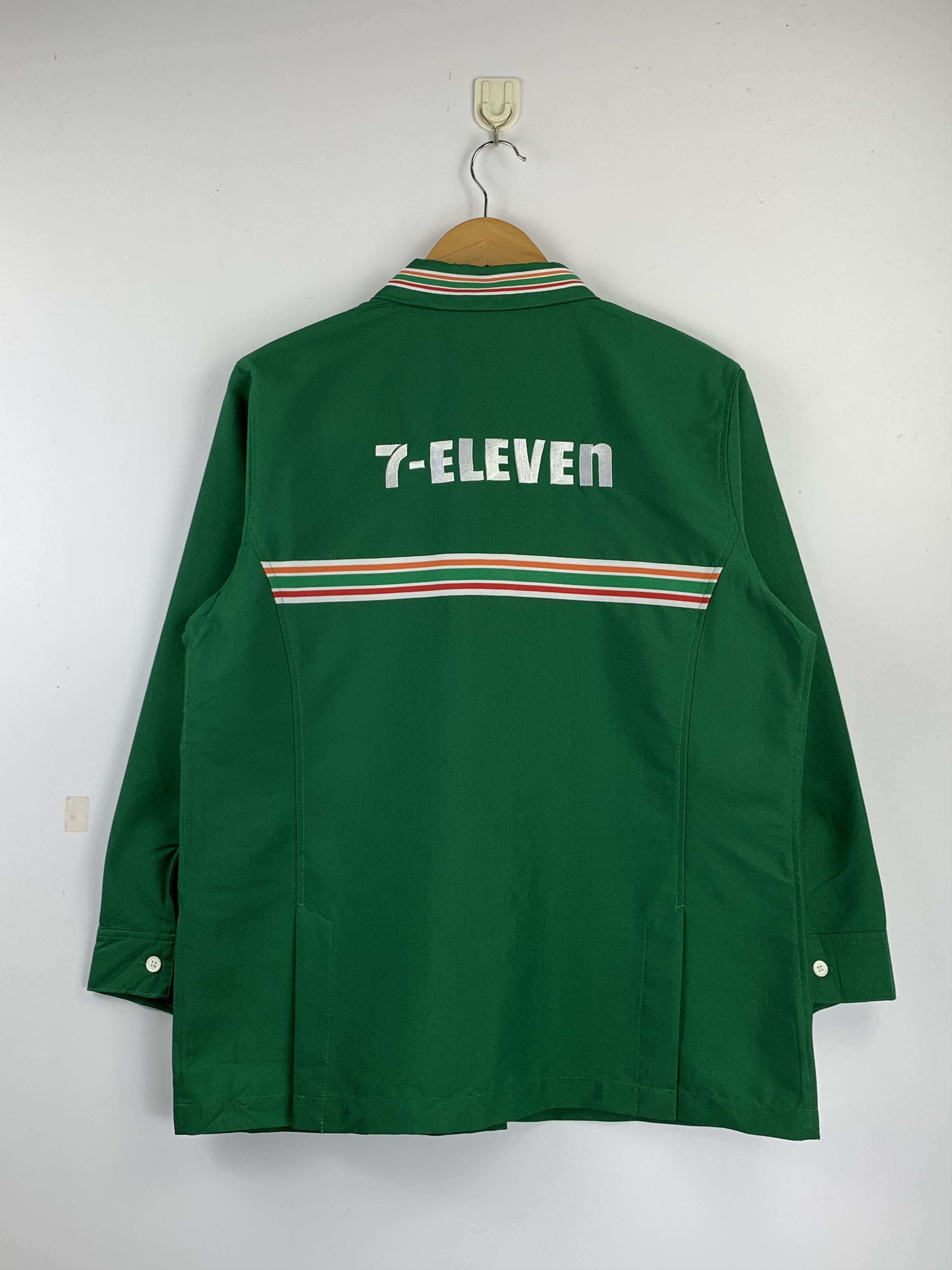 Japanese Brand Vintage 7-Eleven Workers Jacket J1531 Size US L / EU 52-54 / 3 - 3 Thumbnail