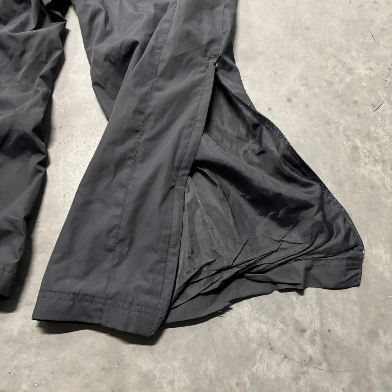 Japanese Brand × Vintage Crazy Vintage Y2K/2000s Baggy Grey Streetwear Skater Track Pants! Size US 36 / EU 52 - 6 Thumbnail
