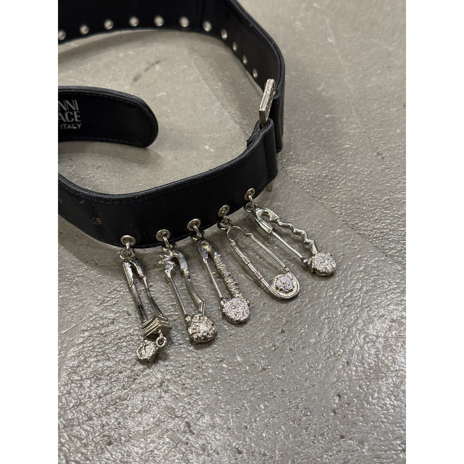 Versace 1990s Gianni Versace safety pin leather belt Size ONE SIZE - 5 Thumbnail