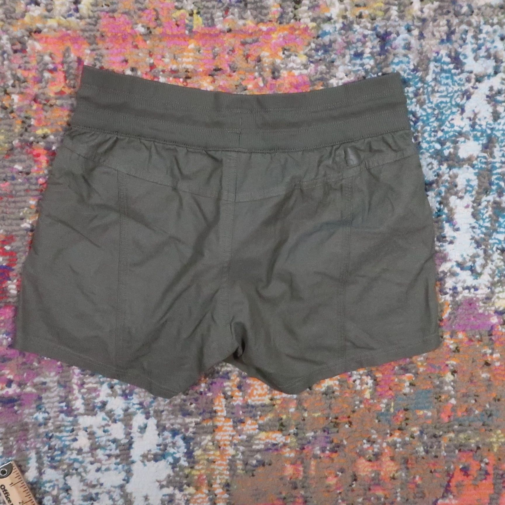 The North Face The North Face Running Shorts Womens S Performance Stretch Hiking 4 in Inseam Size 28" / US 6 / IT 42 - 2 Thumbnail