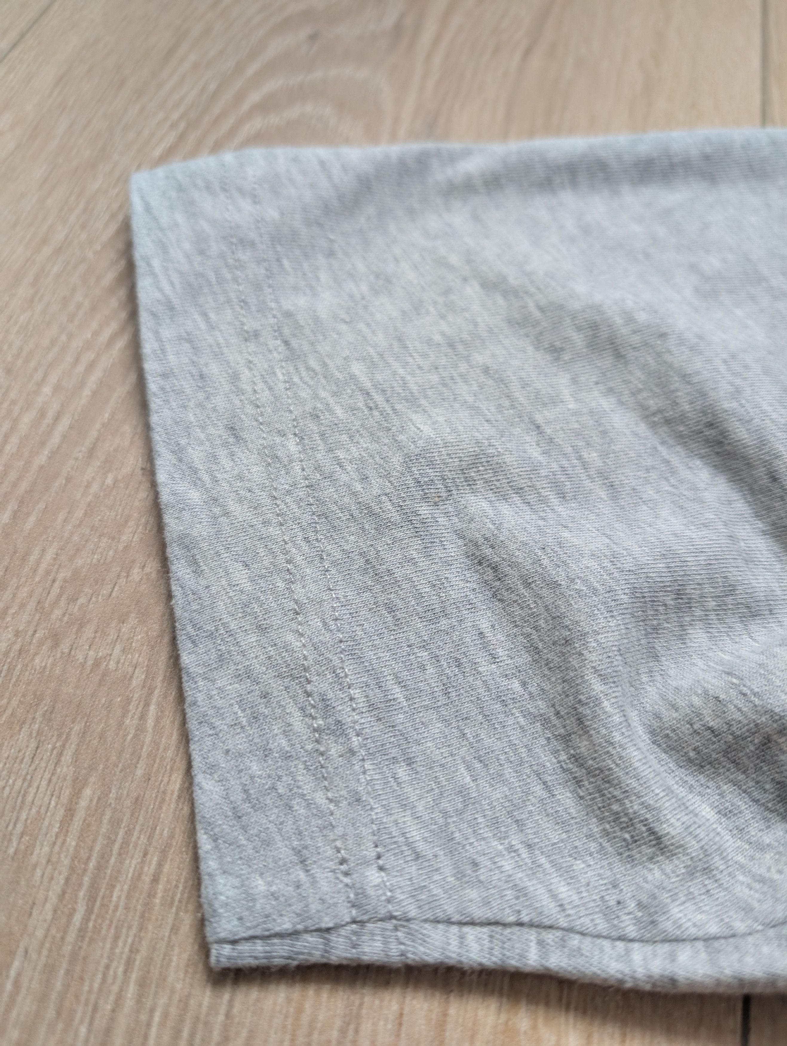 Comme des Garcons Comme des Garçons PLAY Grey Cotton T-Shirt Size US S / EU 44-46 / 1 - 6 Thumbnail