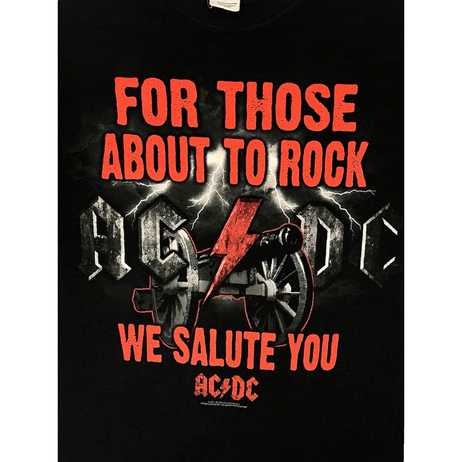 Gildan AC/DC For Those About To Rock We Salute You Band T-Shirt Mens Size Large Size US L / EU 52-54 / 3 - 2 Thumbnail