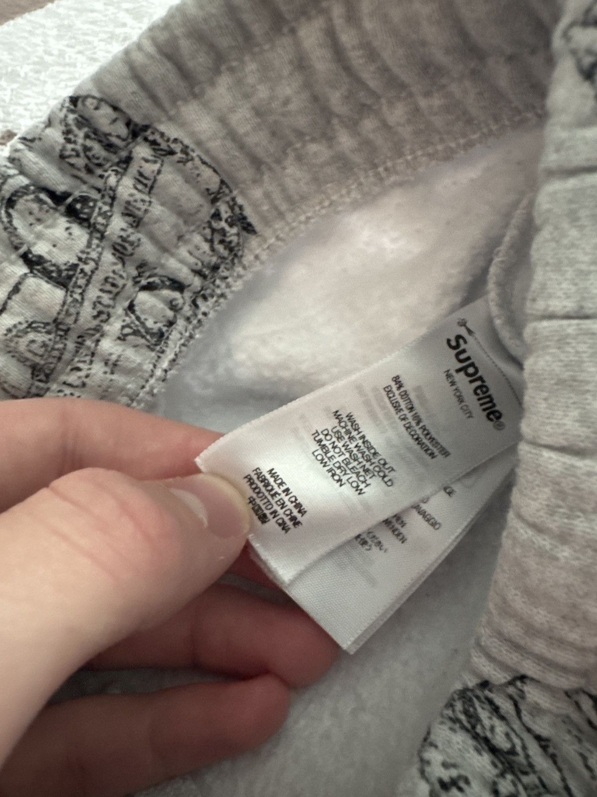 Supreme Supreme Love Cash Sweatpants Size US 31 - 5 Thumbnail