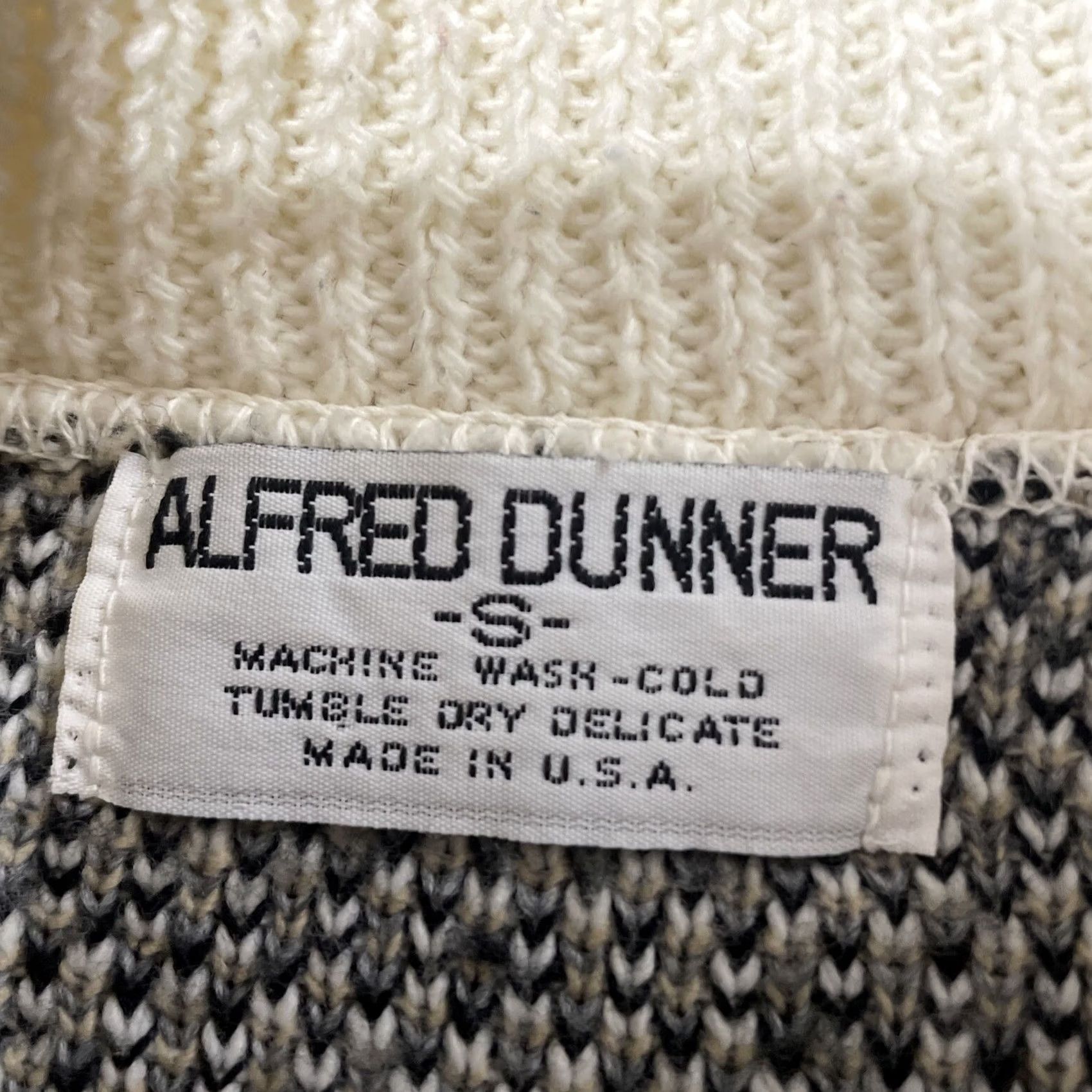 Vintage VINTAGE Alfred Dunner Sweater Women S Crew Neck Geometric Tan Cream Stretch 40" 80s 90s Pullover Raglan Sleeve Size S / US 4 / IT 40 - 5 Thumbnail