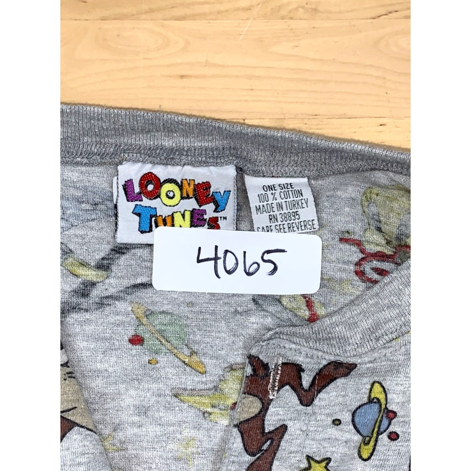 Vintage Looney Tunes T-Shirt One Size Gray Long Sleeve Unisex Adults Oversized? Size ONE SIZE - 3 Thumbnail