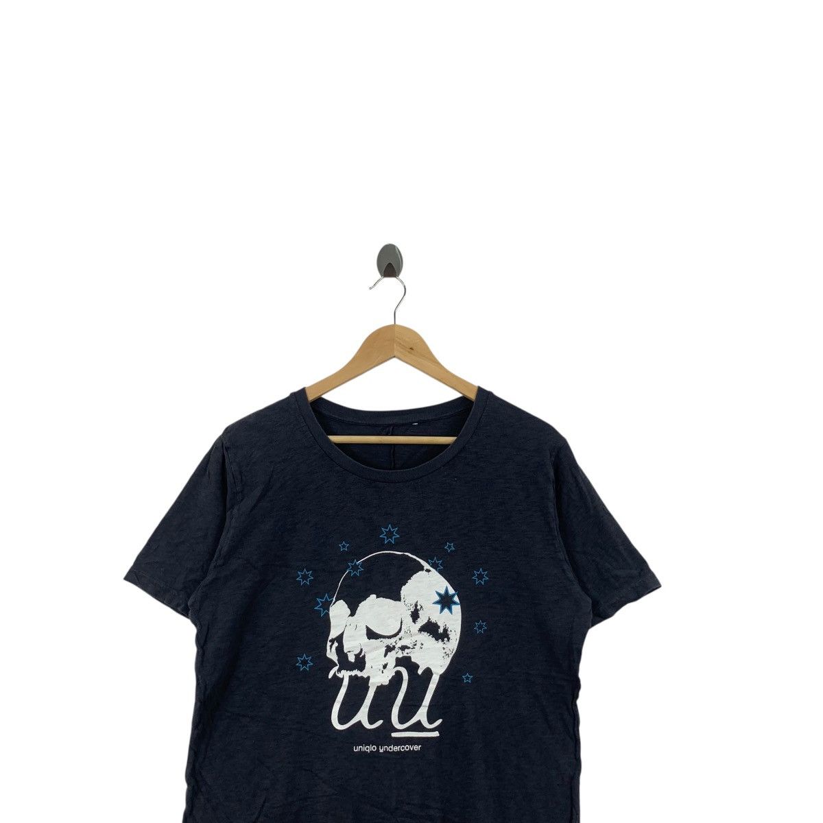 Uniqlo UNIQLO x UNDERCOVER UU Collaboration Skull Surrounded Logo Size US L / EU 52-54 / 3 - 2 Thumbnail