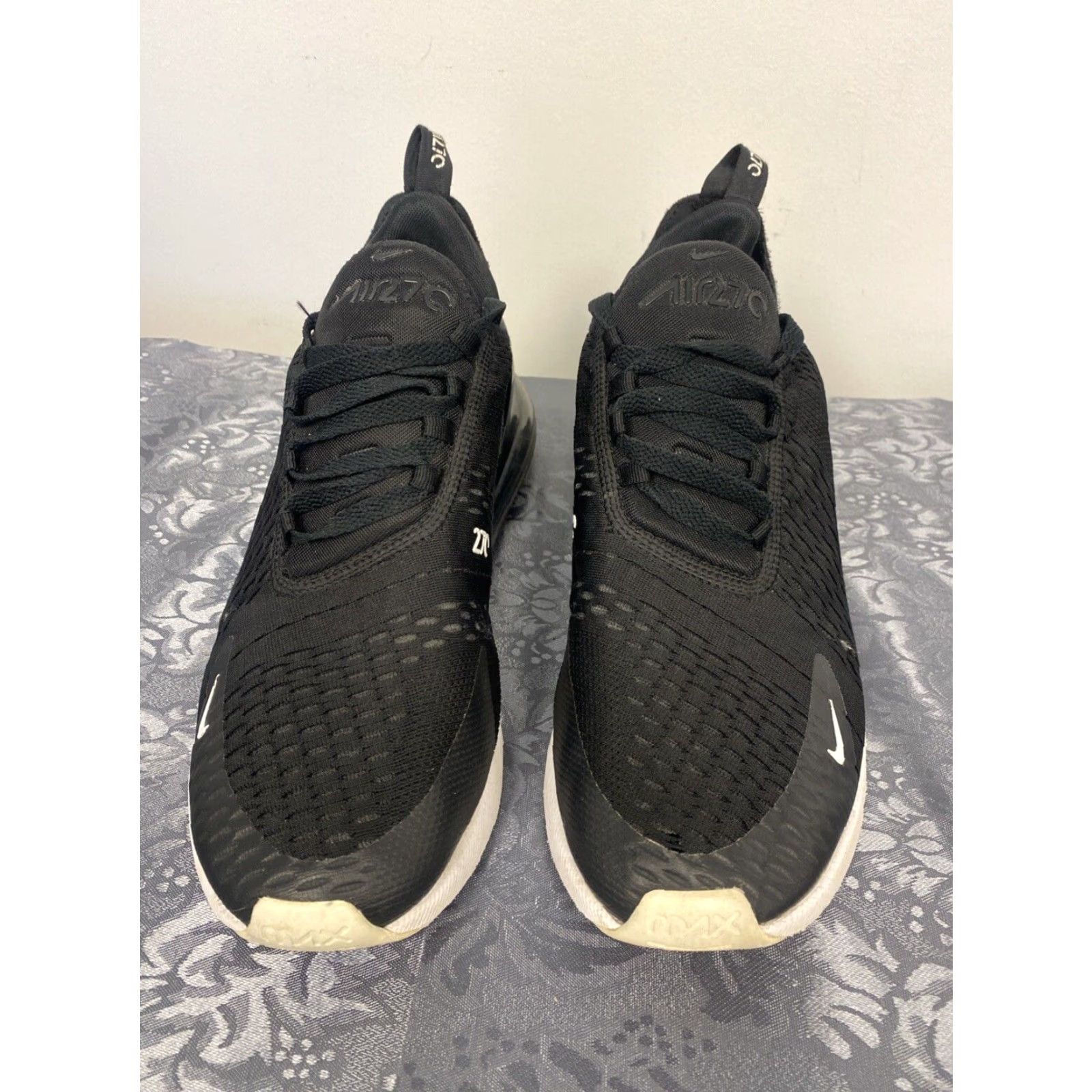Nike Nike Air Max 270 Sneaker Men's US 11 / UK 10 / EU 45 Black White Athletic Running Shoes Size US 10 / EU 43 - 2 Thumbnail