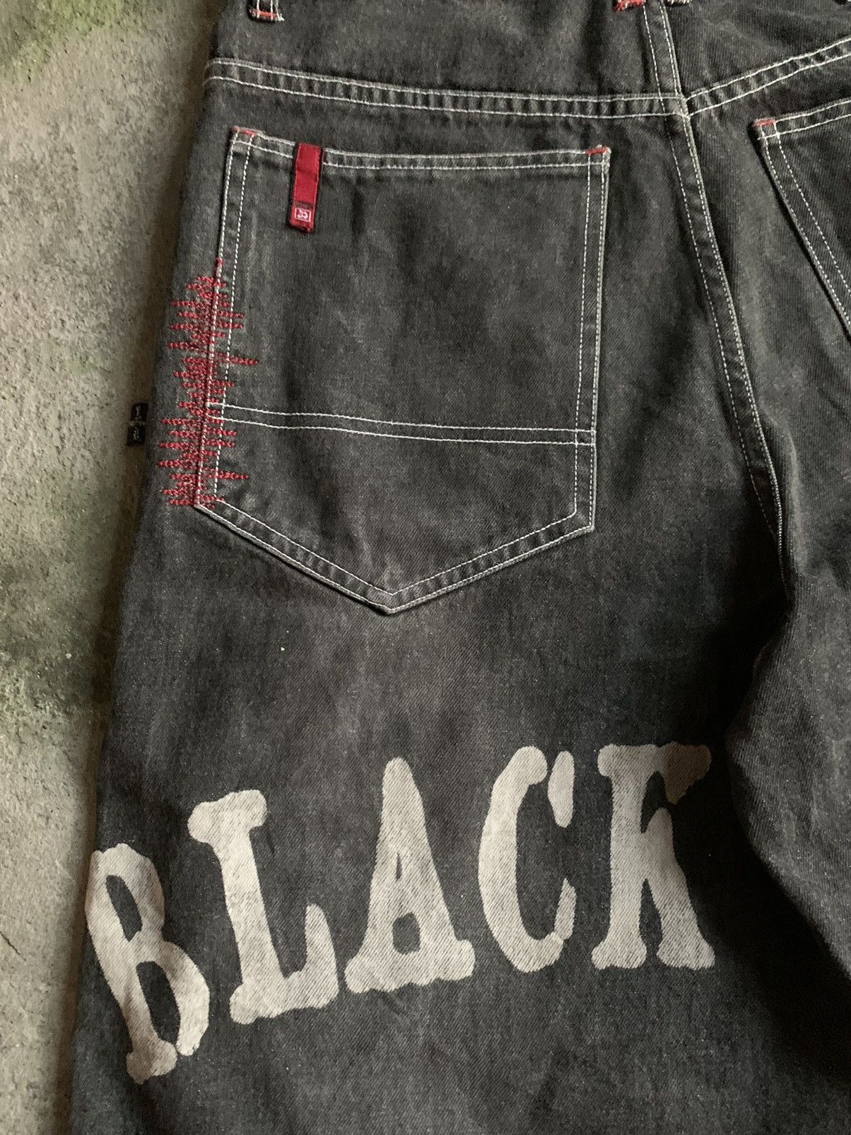 Dogtown × Japanese Brand Dog town black dragon jorts Size US 36 / EU 52 - 6 Thumbnail
