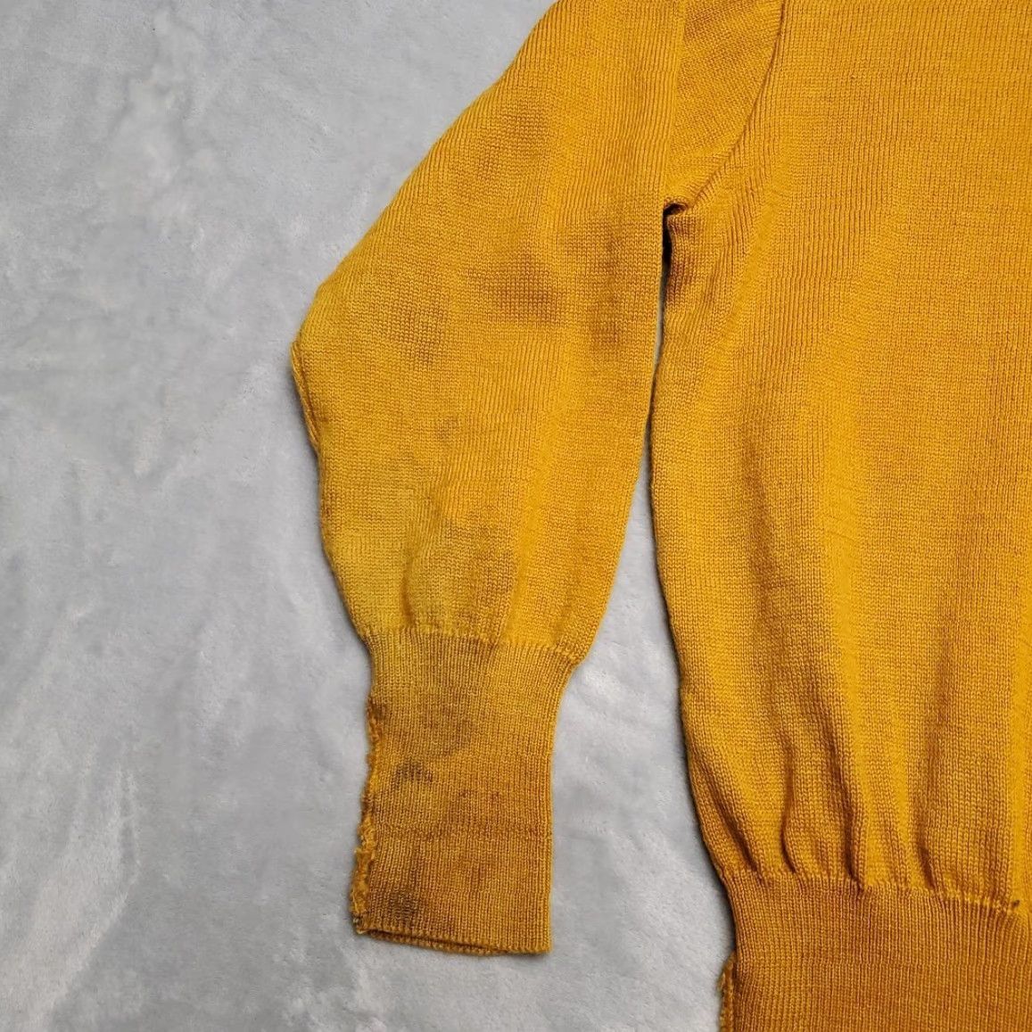 Vintage VINTAGE Whiting Sweater Mens 44 Gold Yellow Crewneck Knit Pullover Los Angeles Size US XXL / EU 58 / 5 - 2 Thumbnail