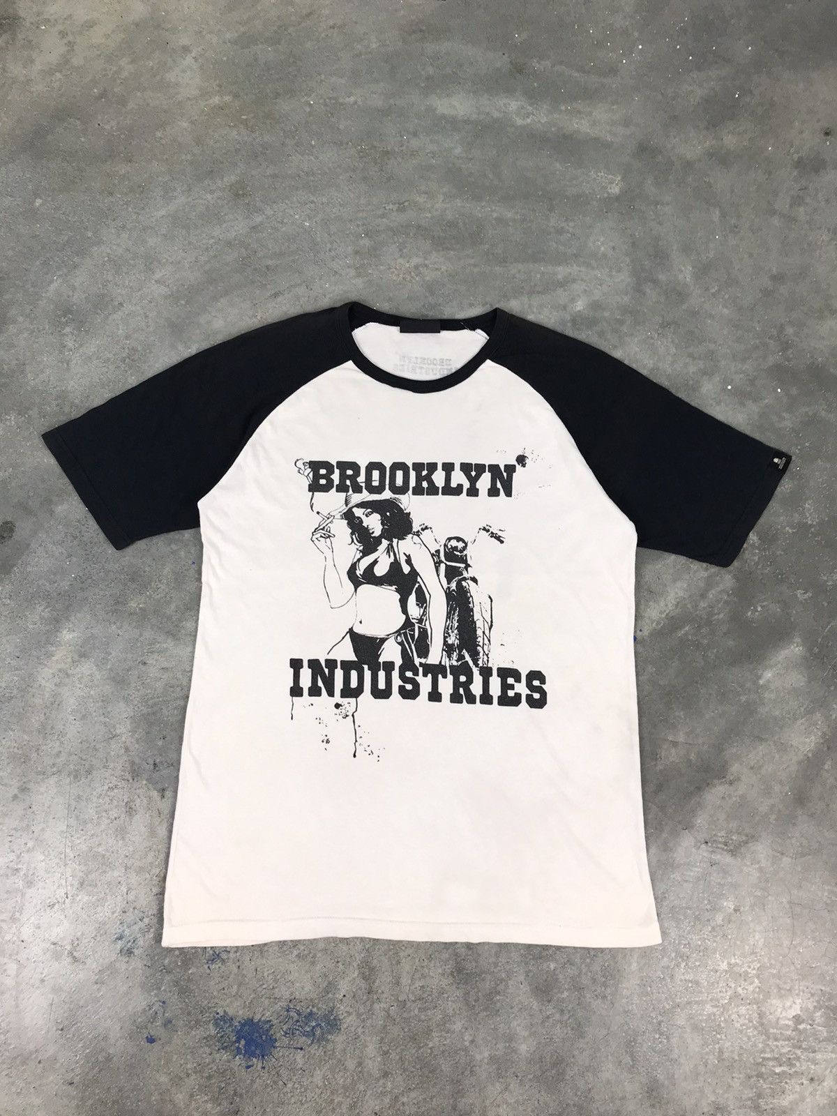 Brooklyn Industries Brooklyn Industries Sexy Girl Style With Motorcyles Tee Size US XL / EU 56 / 4 - 4 Thumbnail