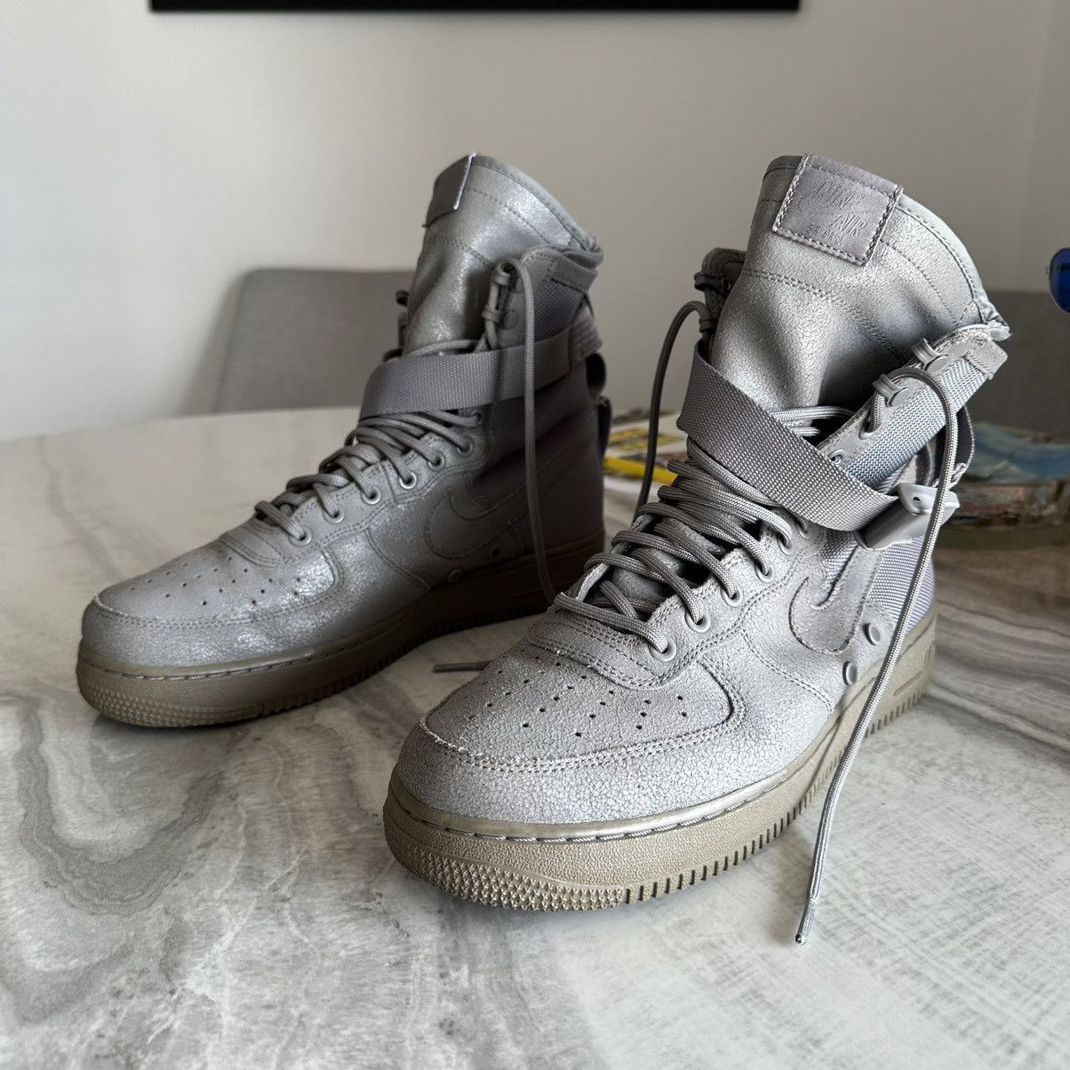Nike Rare Nike Air Force 1 QS Dust Grey High Top Sneakers Size US 10 / EU 43 - 2 Thumbnail