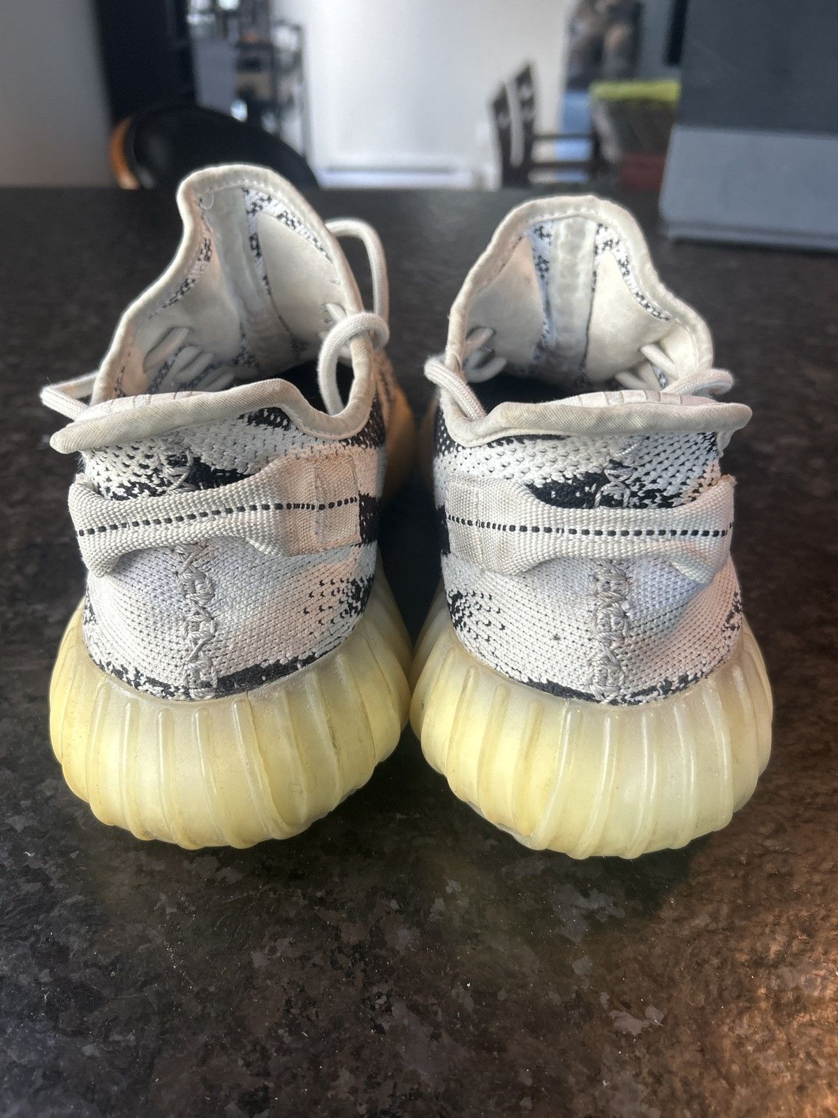 Kanye West × Yeezy Yeezy Zebra Size US 10 / EU 43 - 3 Thumbnail