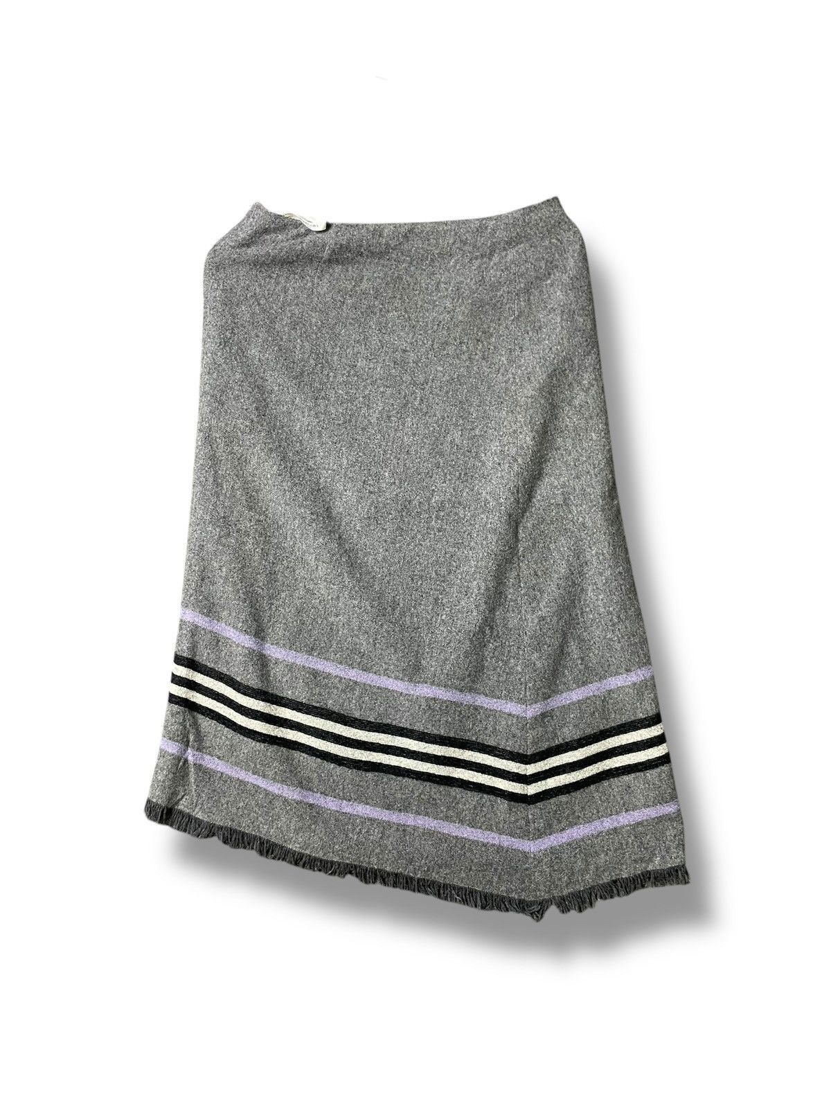 Burberry × Vintage Burberry London Asymmetric Skirt (57) Size 30" / US 8 / IT 44 - 1 Thumbnail
