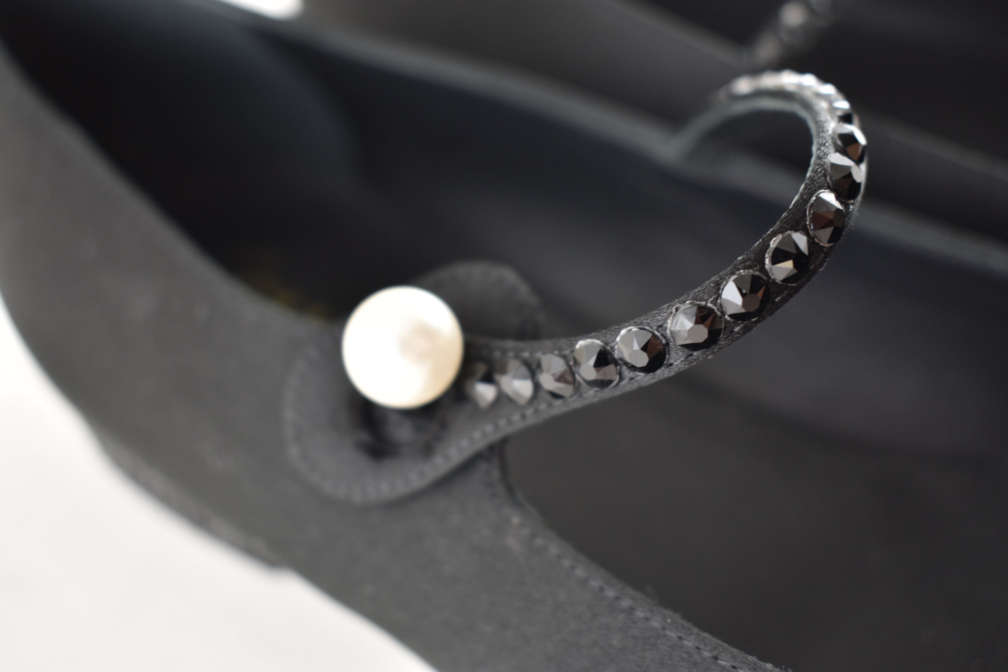 Chanel Chanel 24B Crystal CC Logo Mary Jane Strap Ballet Flat 37 Size US 7 / IT 37 - 10 Thumbnail
