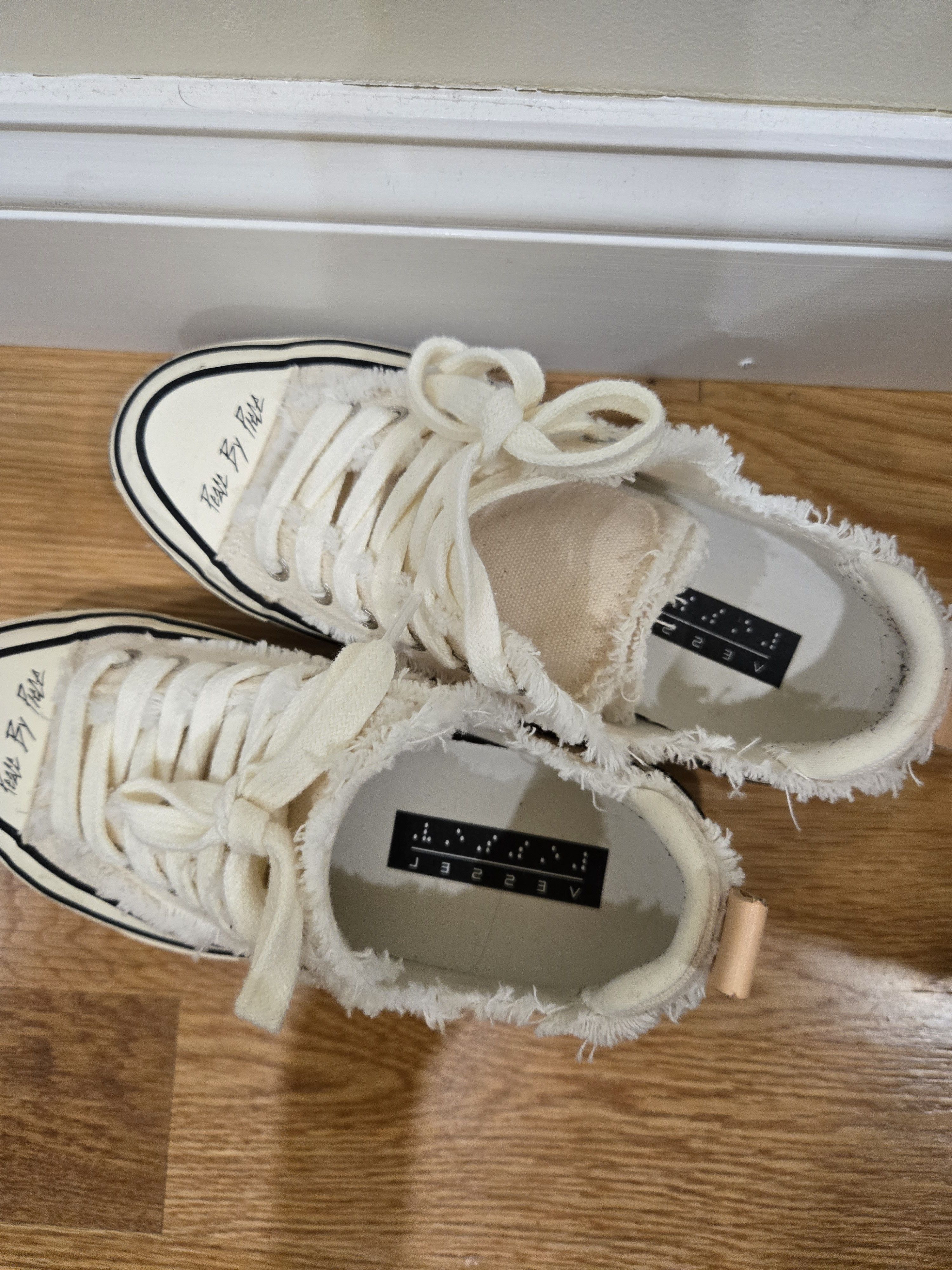 xVESSEL Double Rise Creamy Size US 8 / IT 38 - 2 Thumbnail
