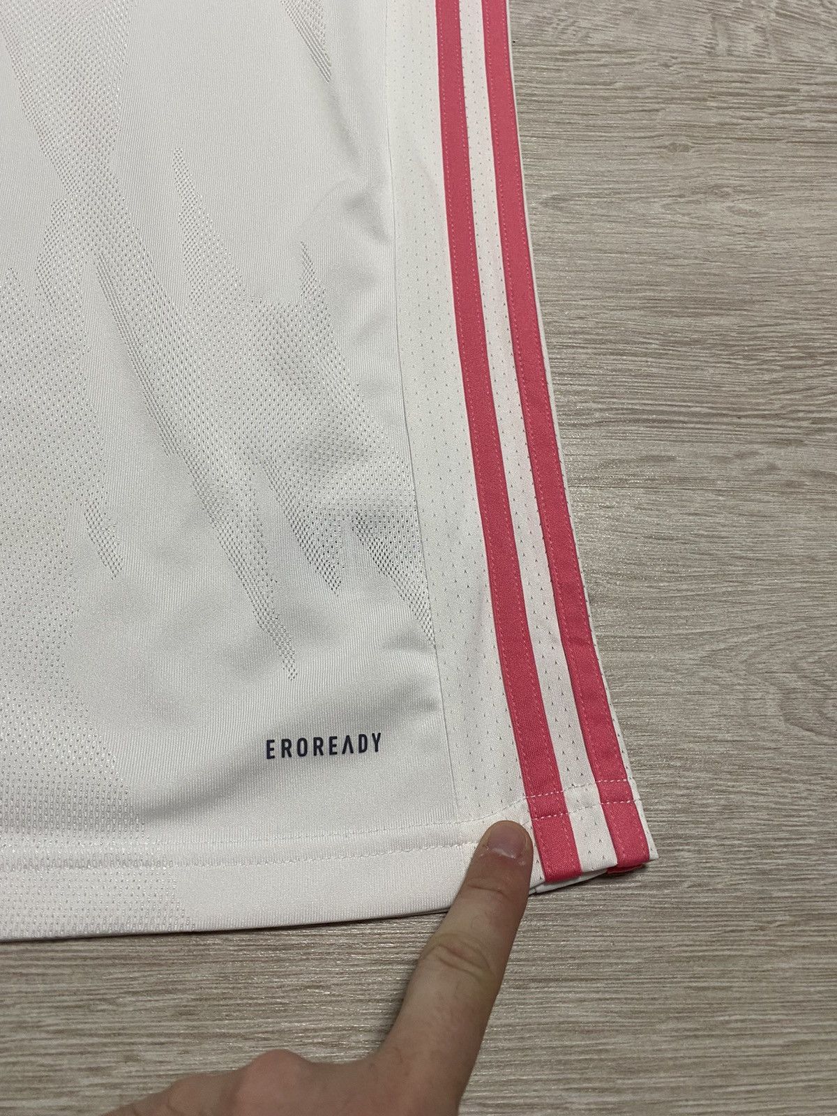 Adidas Real Madrid Adidas Jersey 2020 away Size M Size US M / EU 48-50 / 2 - 4 Thumbnail