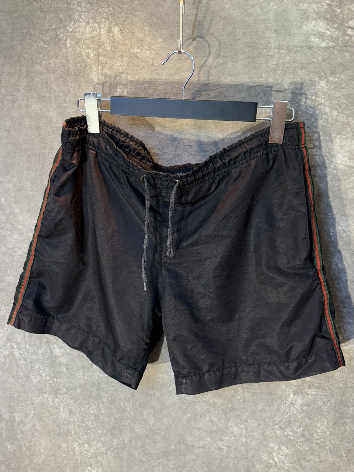 Gucci Gucci Nylon Shorts Size US 32 / EU 48 - 1 Thumbnail