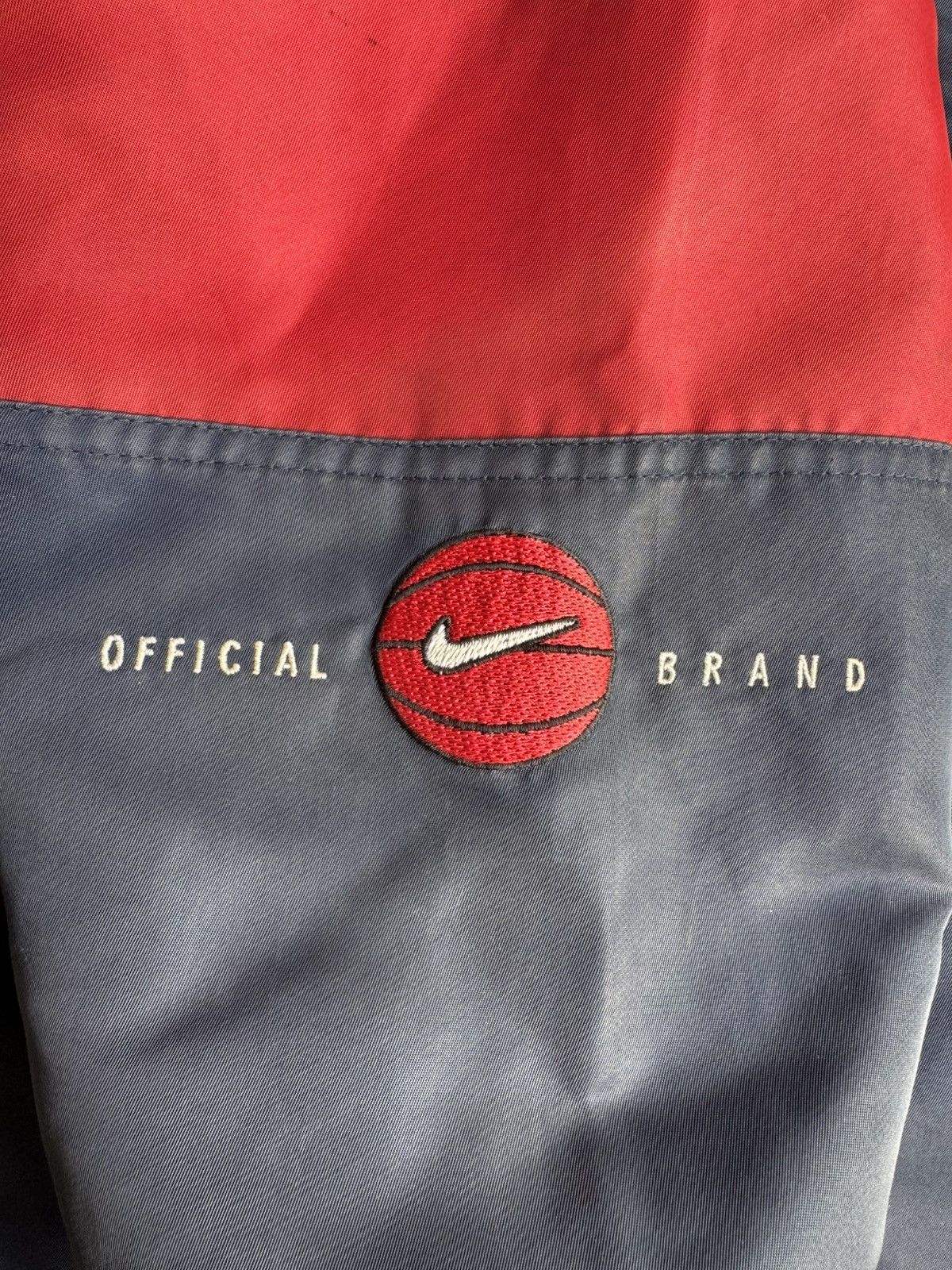 Nike VERY RARE VINTAGE JACKET NIKE BASKETBALL SPELL OUT Size US L / EU 52-54 / 3 - 6 Thumbnail