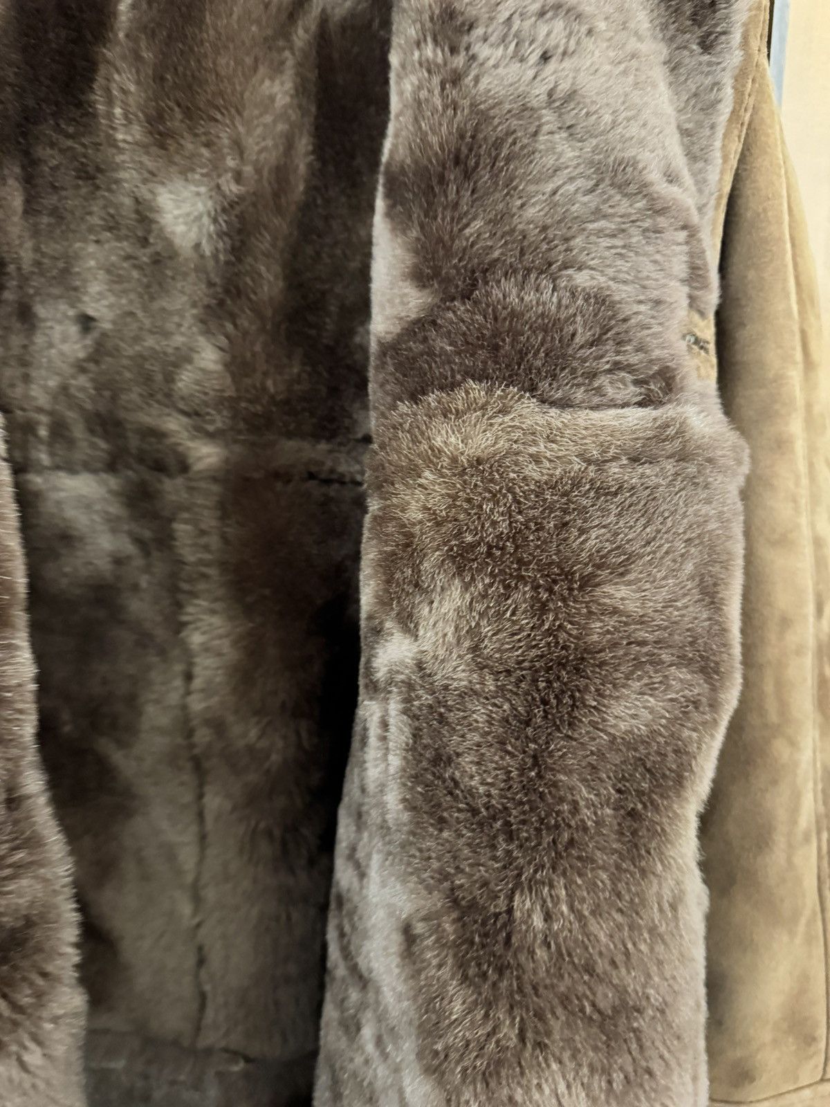 Vintage Shearling vintage coat in perfect conditions Size US M / EU 48-50 / 2 - 21 Thumbnail