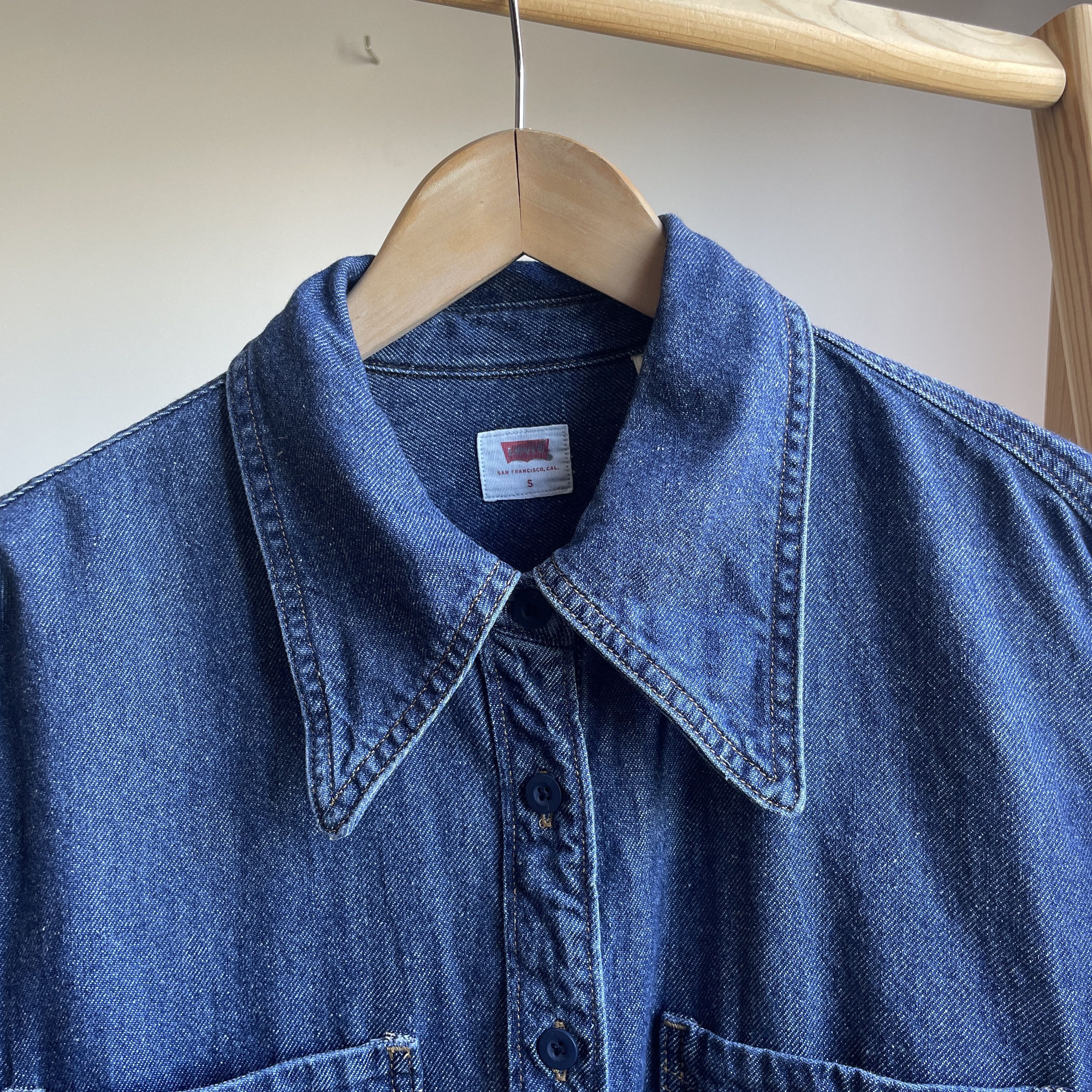 Levi's Levi's Womens Oversized Denim Western Shirt Size S Size S / US 4 / IT 40 - 4 Thumbnail