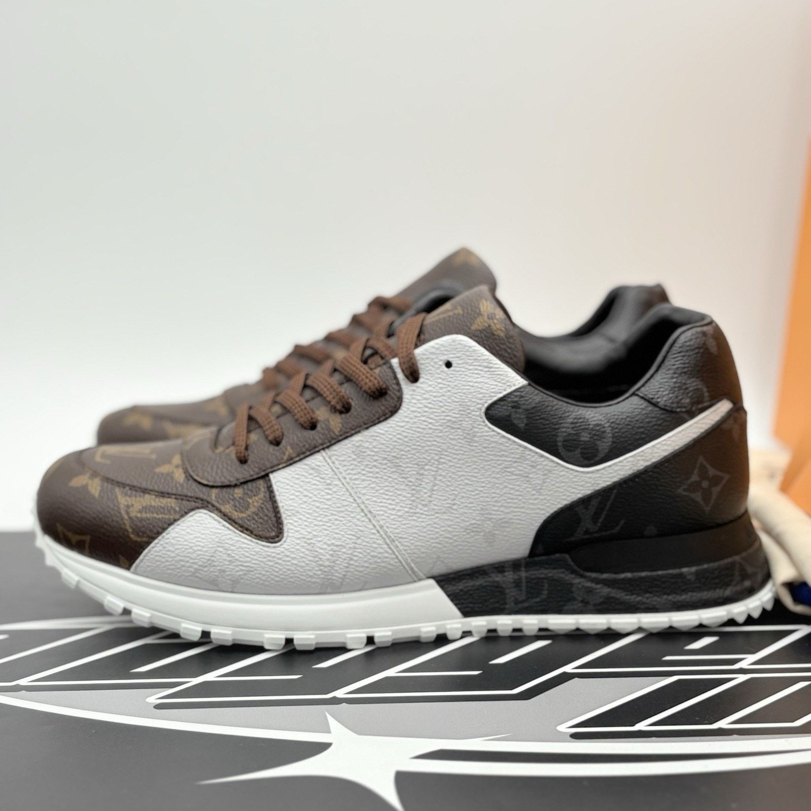 Louis Vuitton Louis Vuitton Run Away Sneaker ' Tri-Color ' | ONLY WORN 1x Size US 8 / EU 41 - 1 Thumbnail