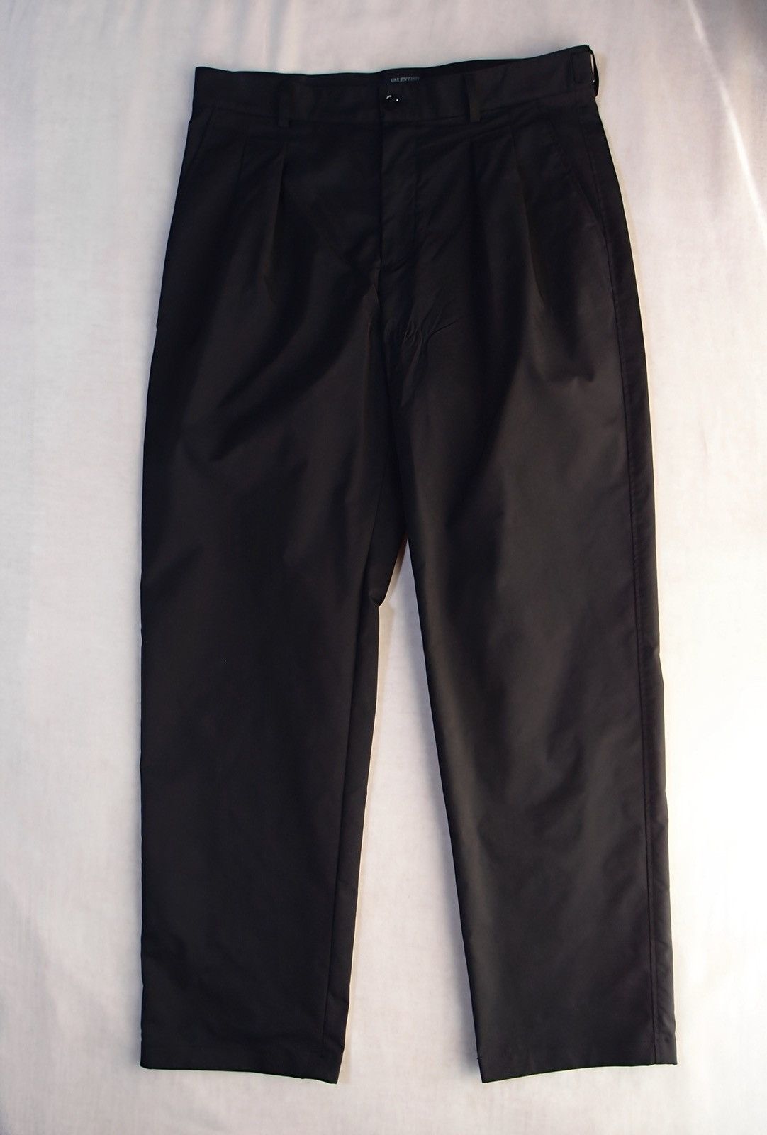 Valentino VALENTINO Tailored Nylon Slacks Black / Size 48 Size US 32 / EU 48 - 2 Thumbnail