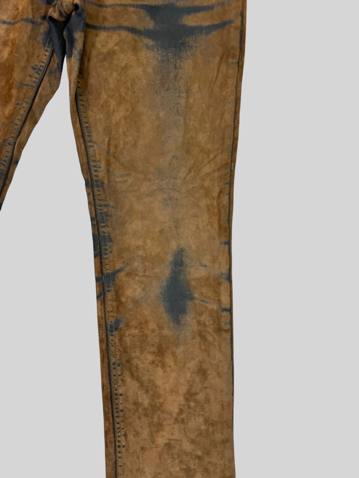 Tornado Mart VINTAGE E.BLUE RAINBOW CLAW MARKS BROWN DISTRESSED JEAN Size US 29 - 8 Thumbnail