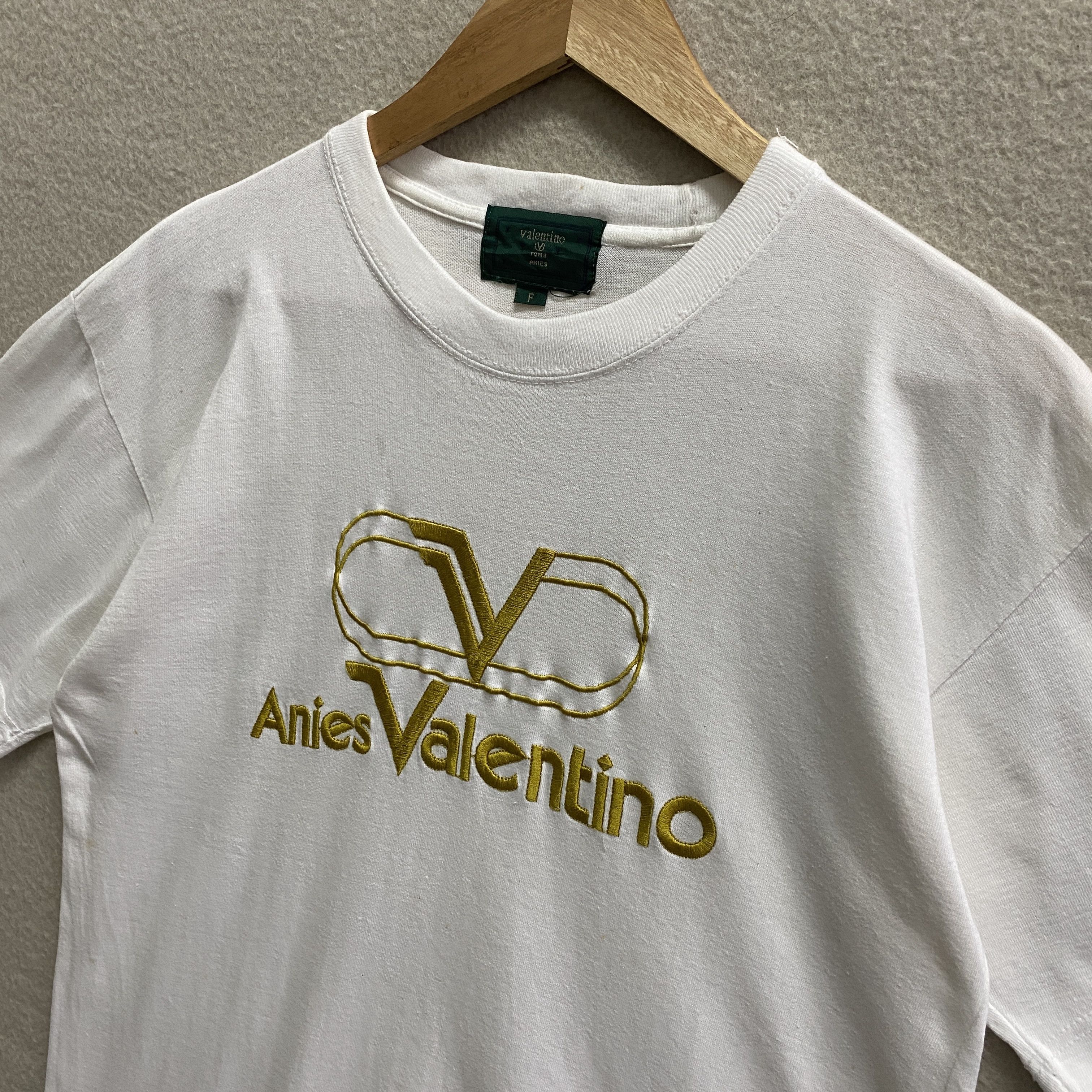 Valentino × Vintage Vintage Anies Valentino White Tshirt Size US M / EU 48-50 / 2 - 3 Thumbnail