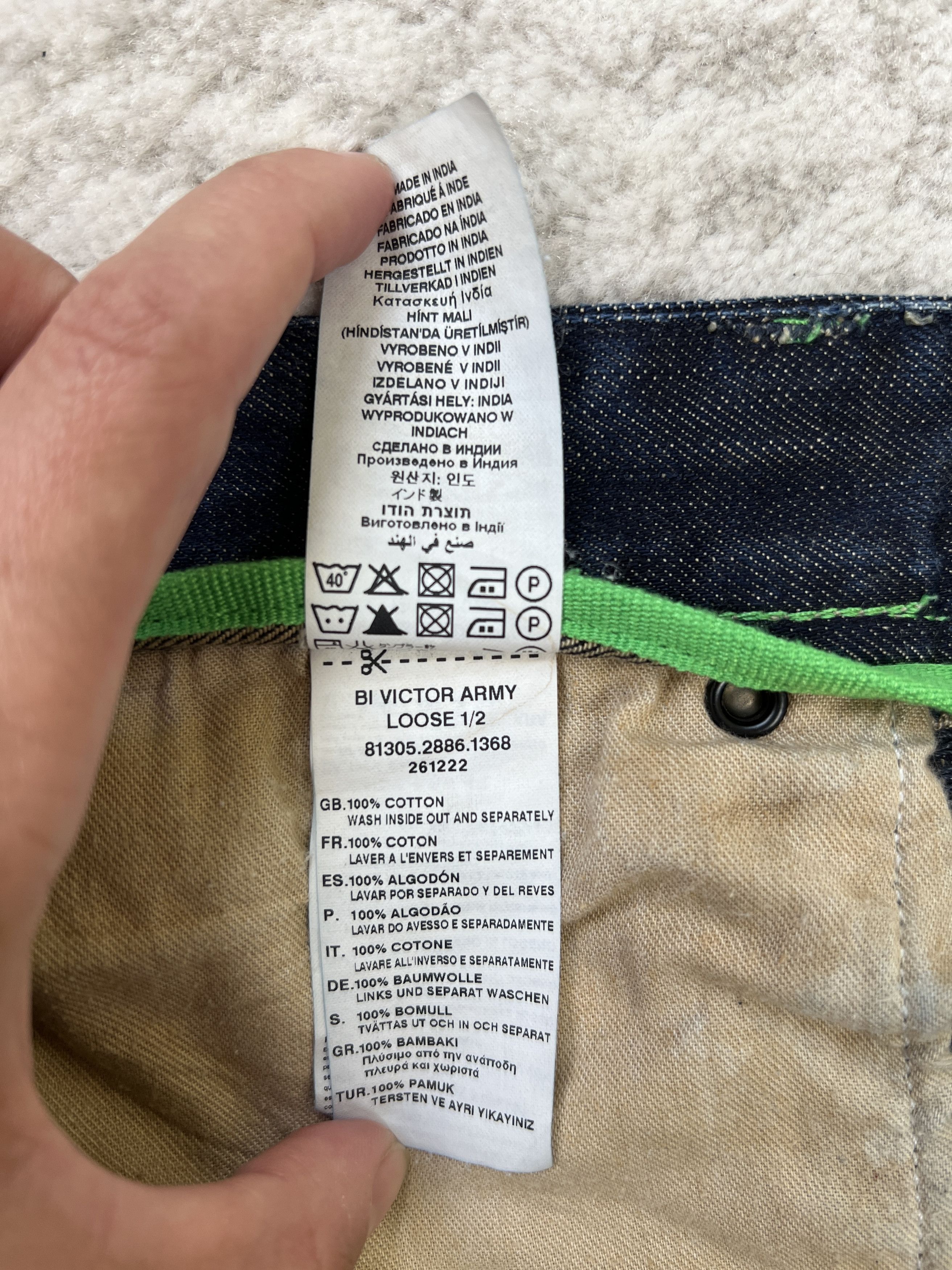 G-Star G-Star RAW 3301 BI Victor Army Loose 1/2 Denim Shorts Size US 27 - 23 Thumbnail