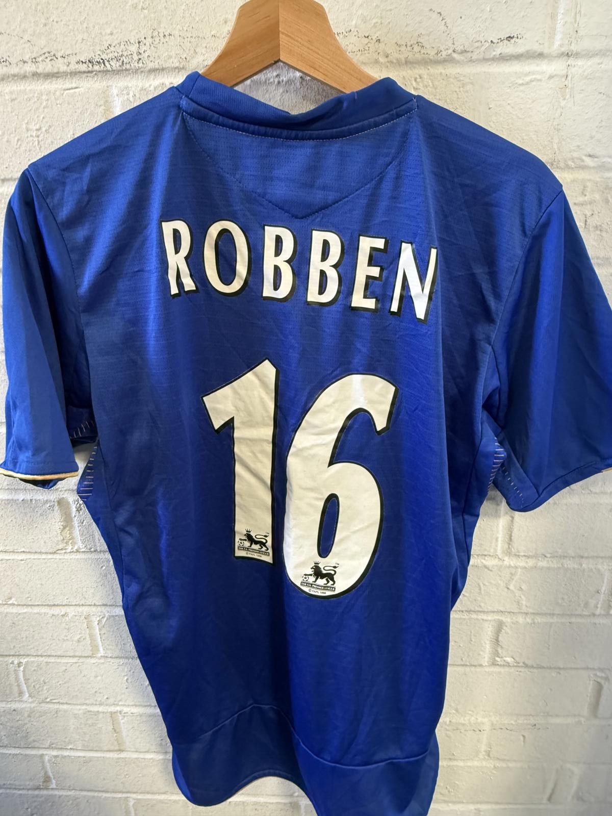 Umbro Chelsea FC Robben #16 Football Jersey Size US M / EU 48-50 / 2 - 2 Thumbnail